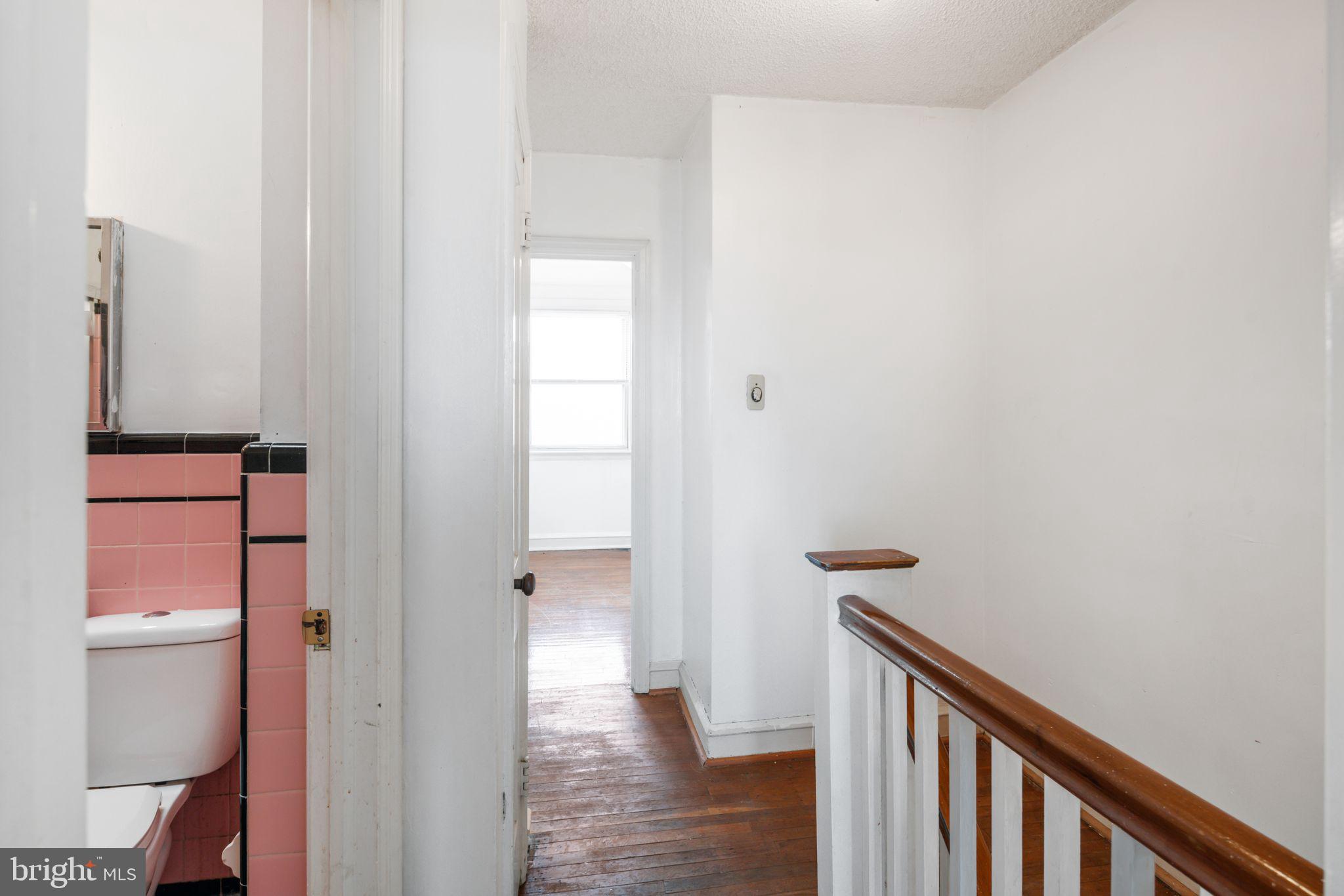LAWNDALE - Residential