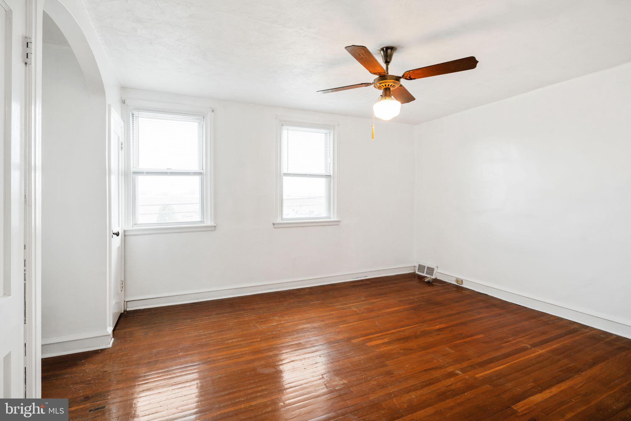 LAWNDALE - Residential