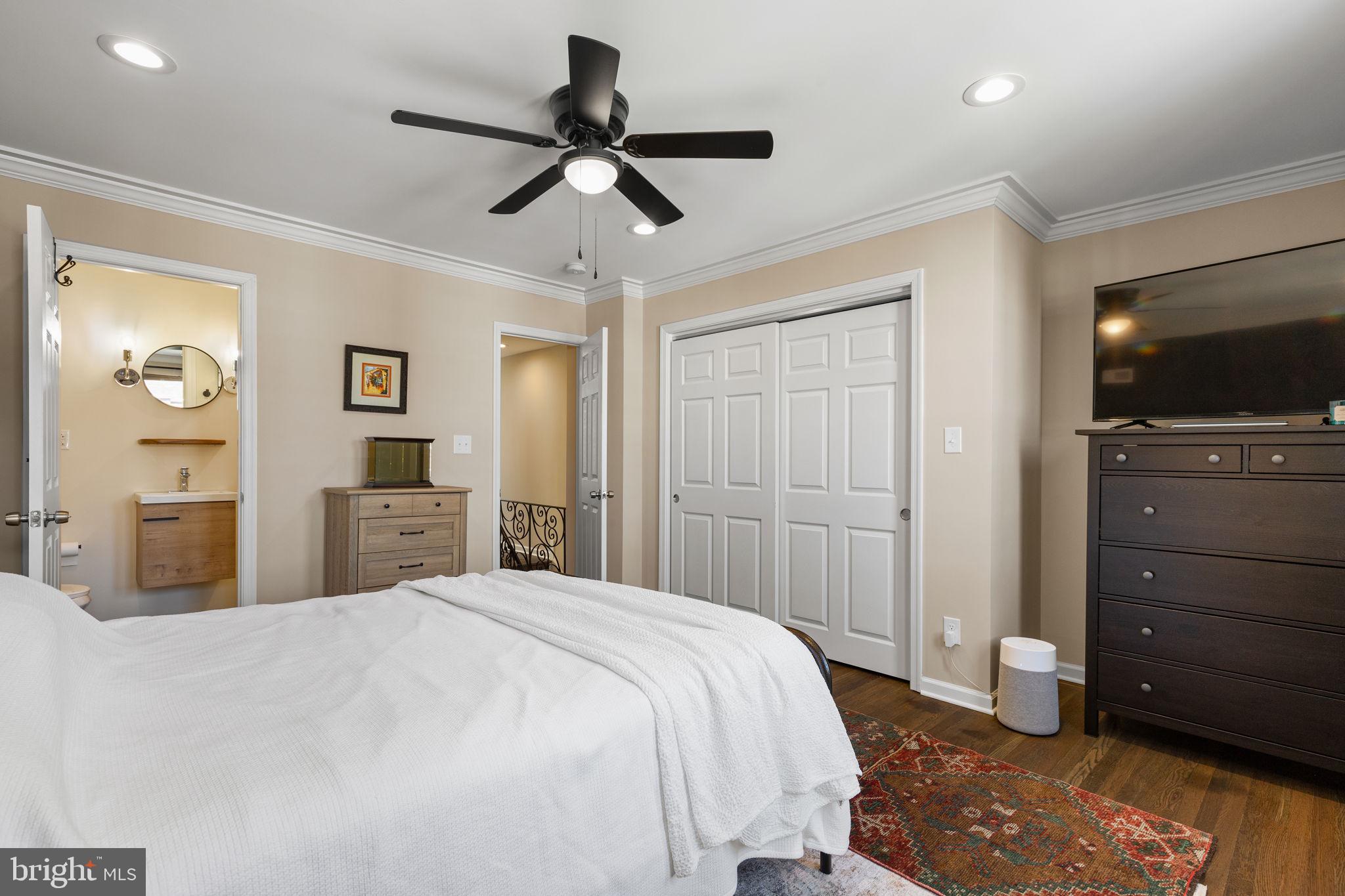 WEST OAK LANE - Residential