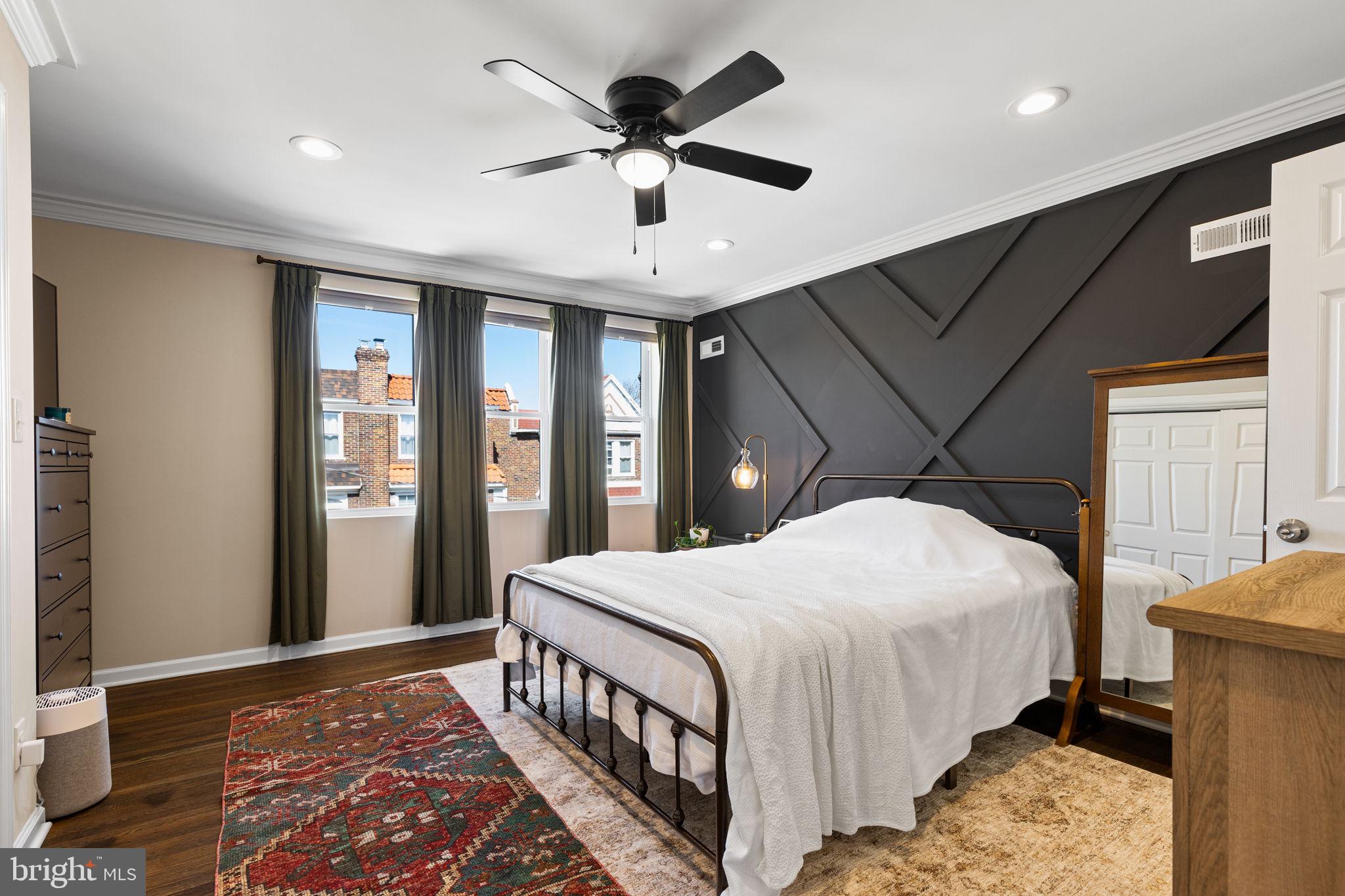 WEST OAK LANE - Residential