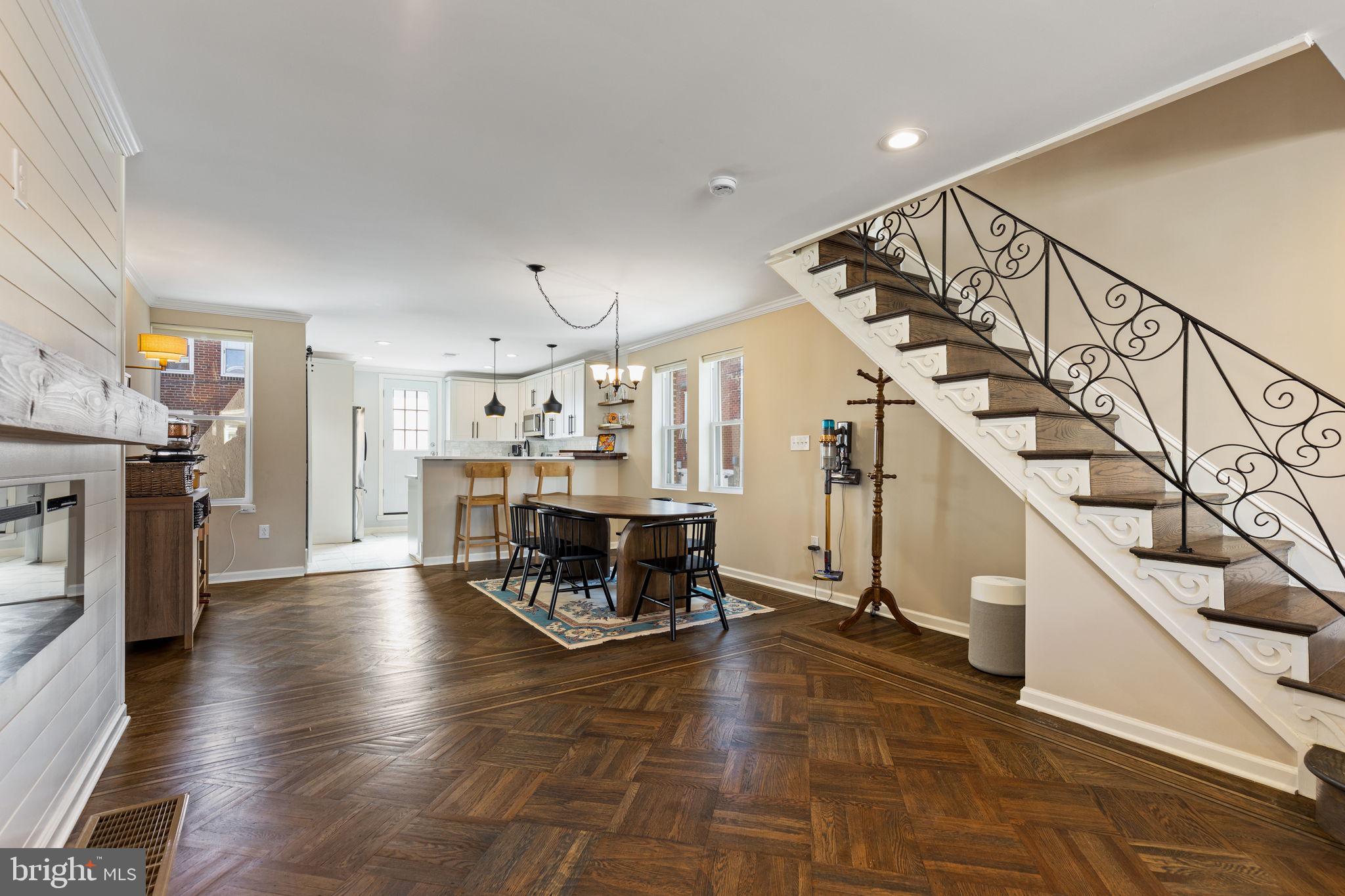 WEST OAK LANE - Residential