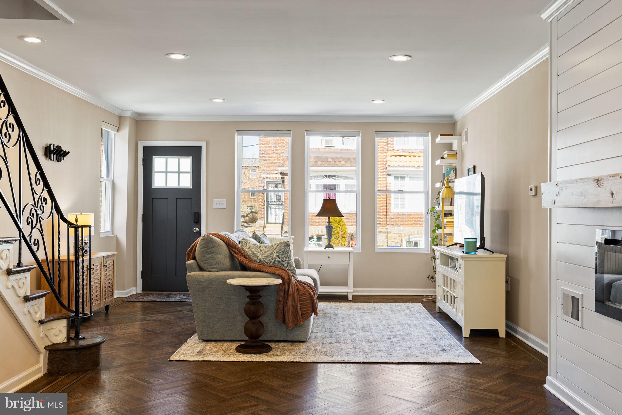 WEST OAK LANE - Residential
