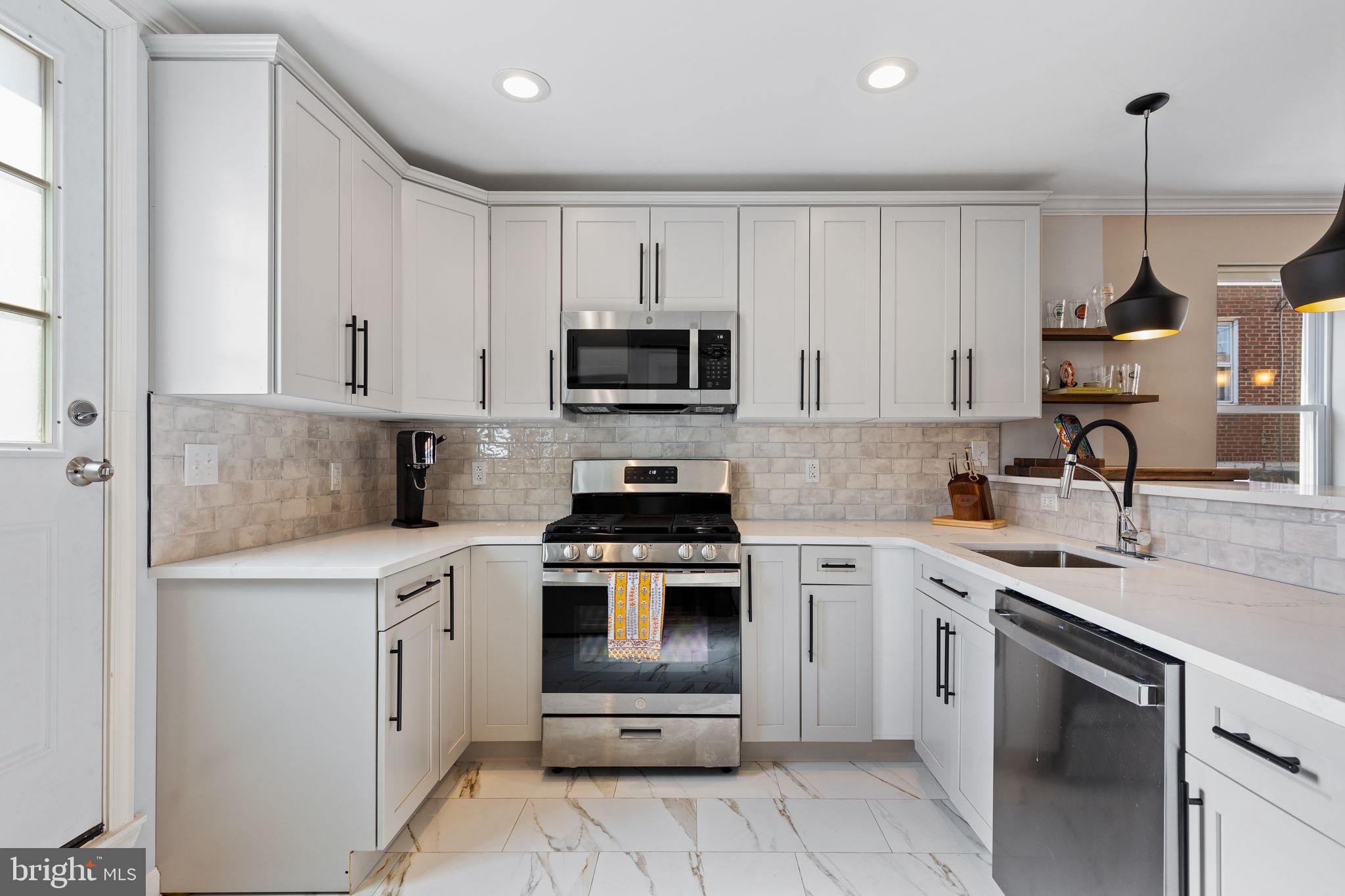 WEST OAK LANE - Residential