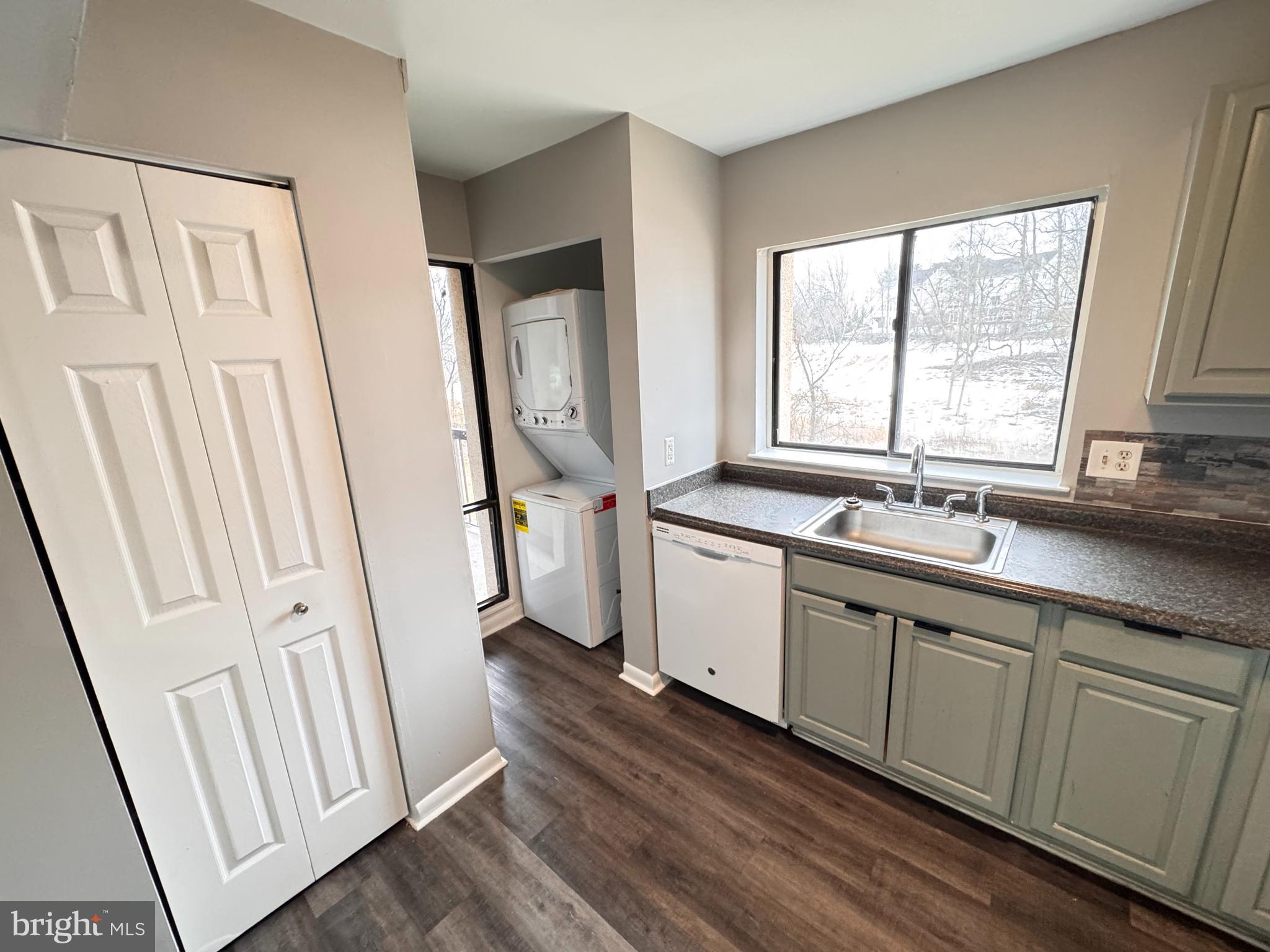 BROOKMILL CONDOMINIUMS - Residential