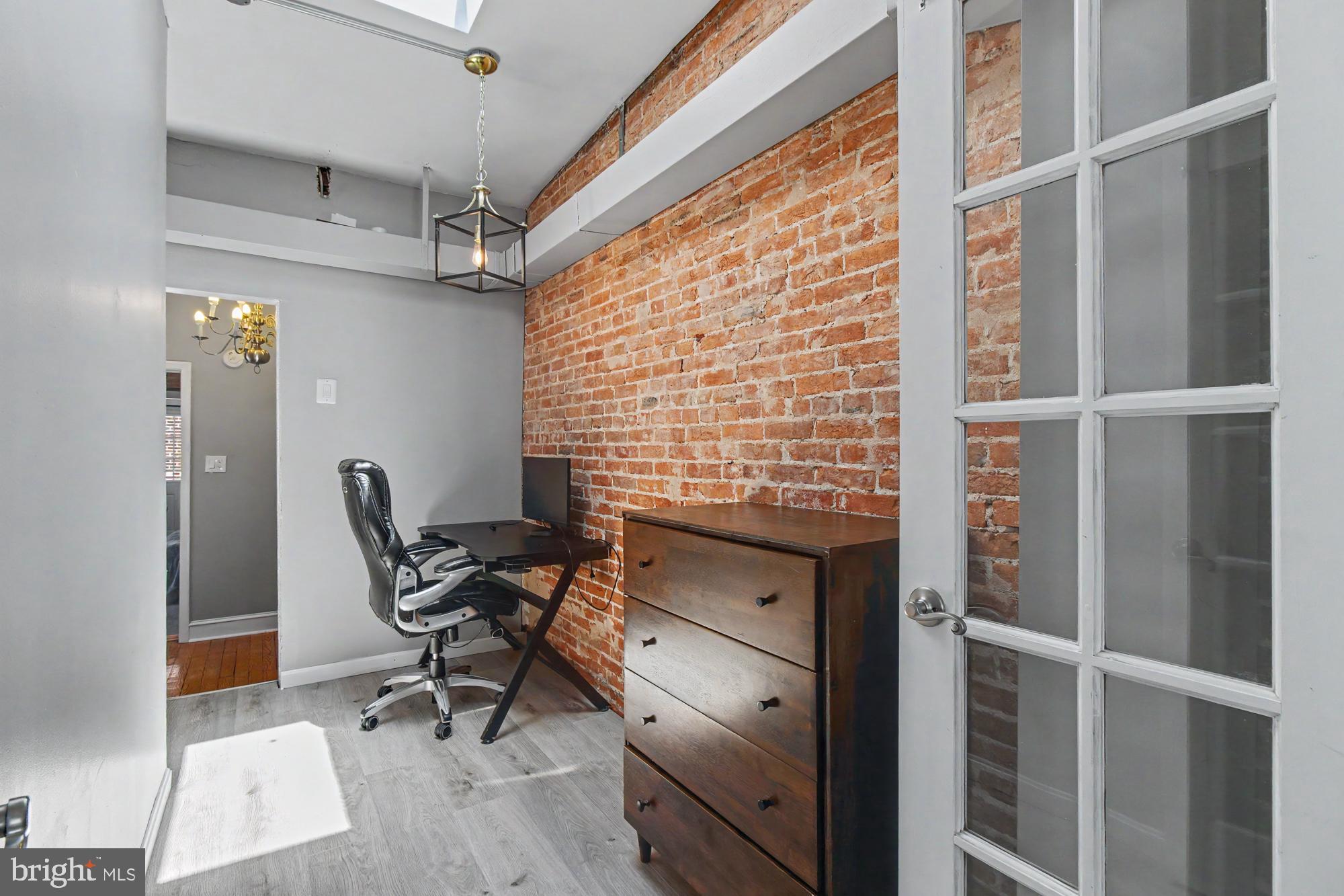 FEDERAL HILL HISTORIC DISTRICT - Residential Lease