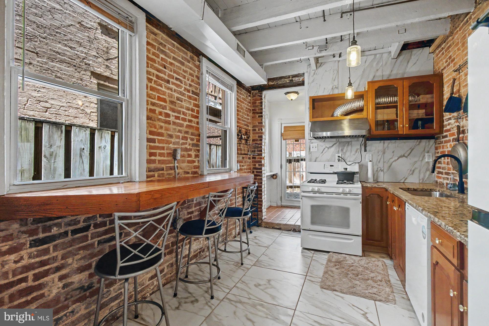 FEDERAL HILL HISTORIC DISTRICT - Residential Lease