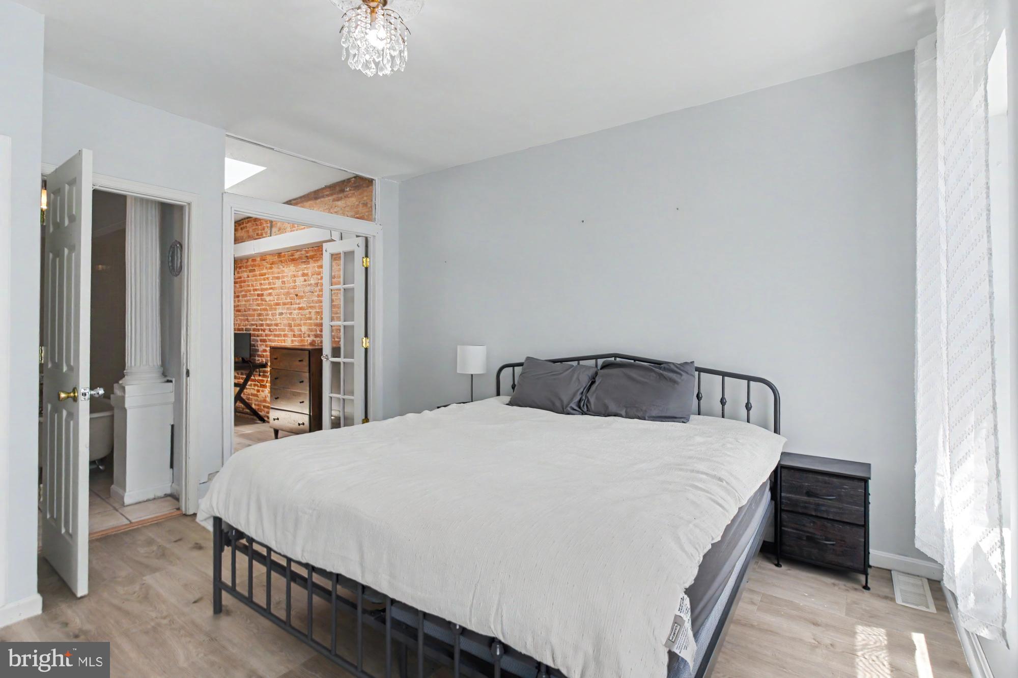 FEDERAL HILL HISTORIC DISTRICT - Residential Lease