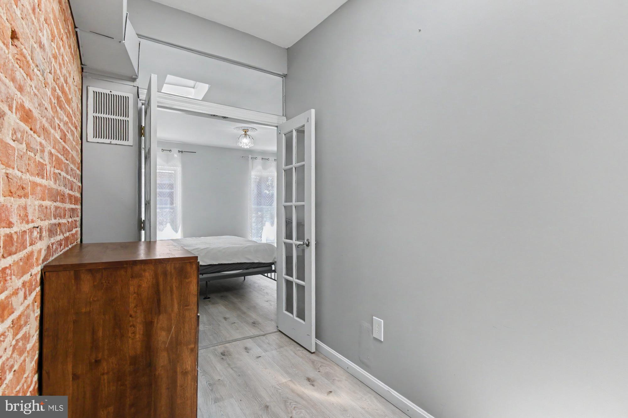 FEDERAL HILL HISTORIC DISTRICT - Residential Lease
