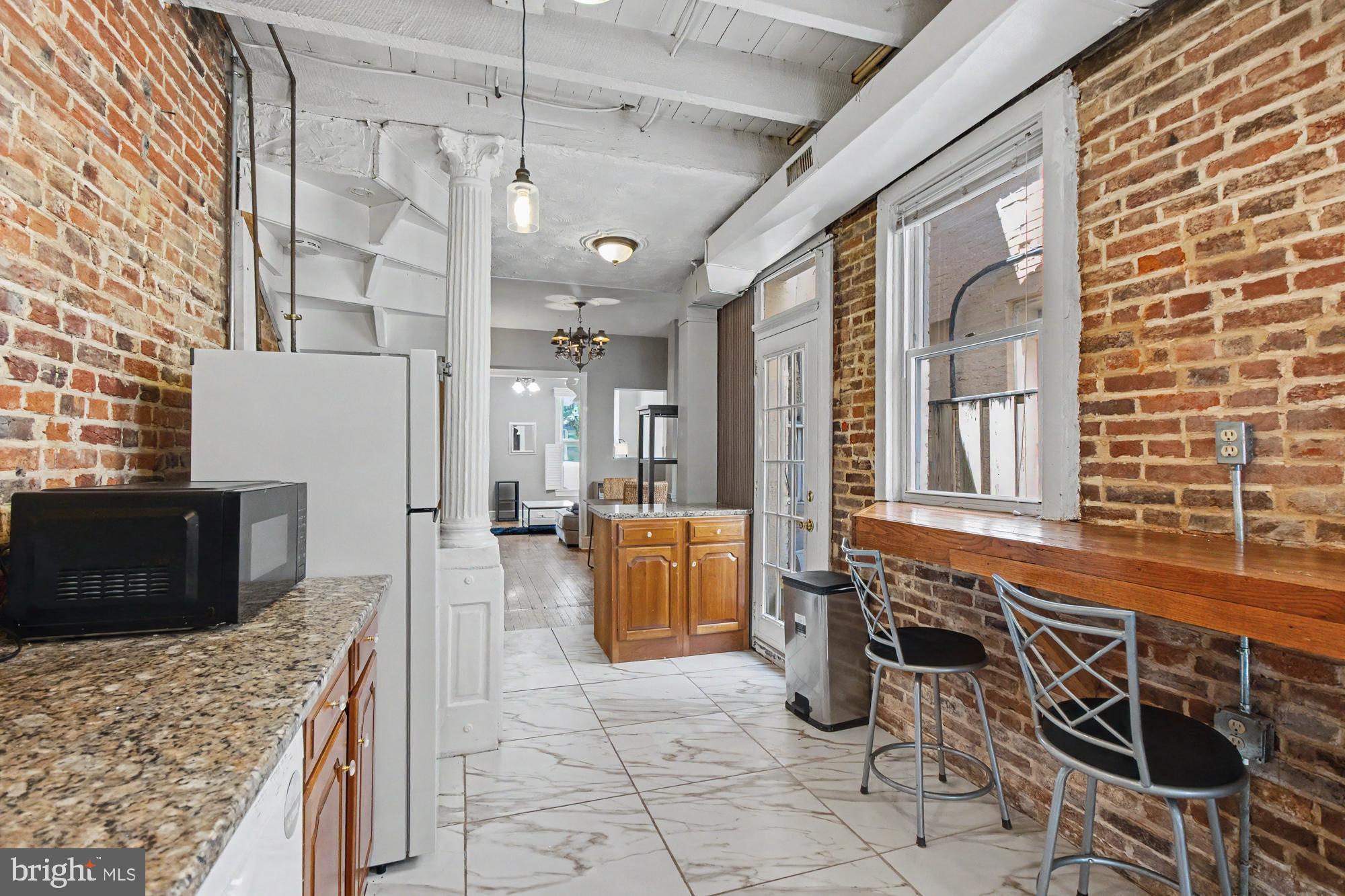 FEDERAL HILL HISTORIC DISTRICT - Residential Lease