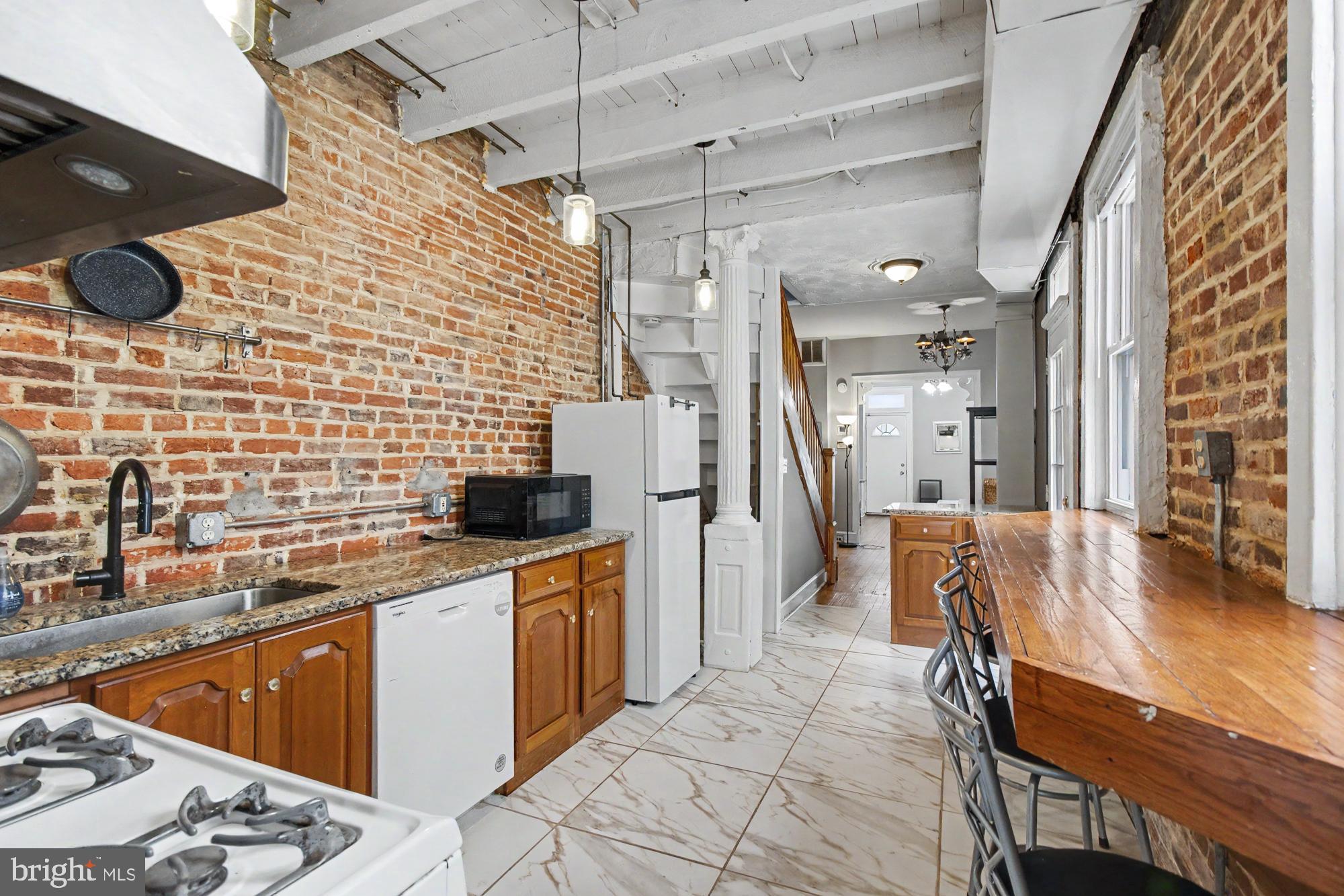 FEDERAL HILL HISTORIC DISTRICT - Residential Lease