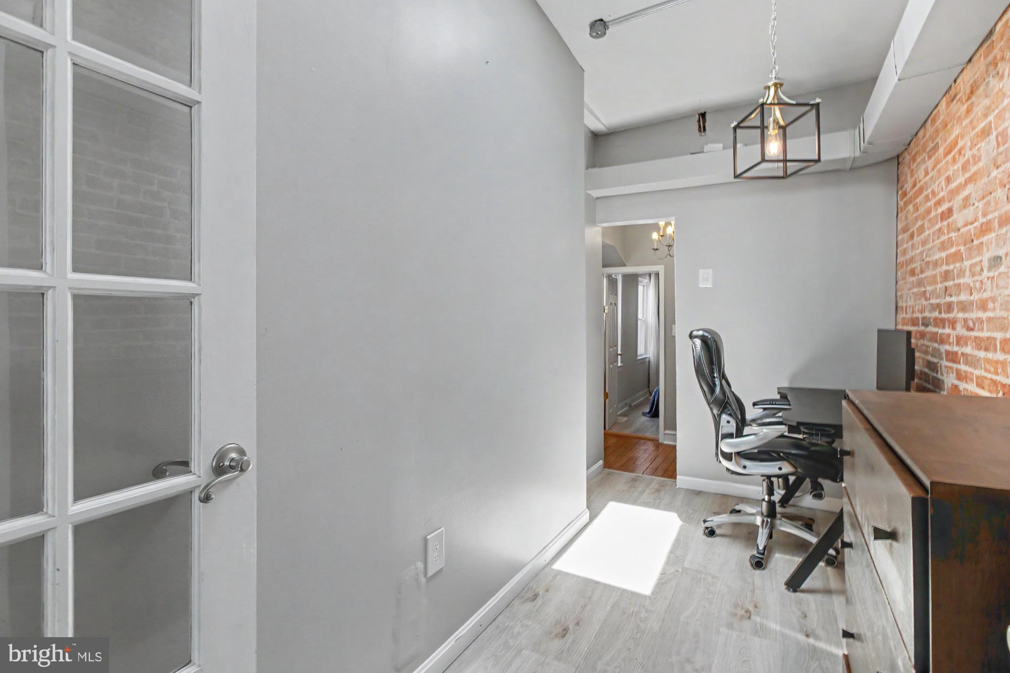 FEDERAL HILL HISTORIC DISTRICT - Residential Lease