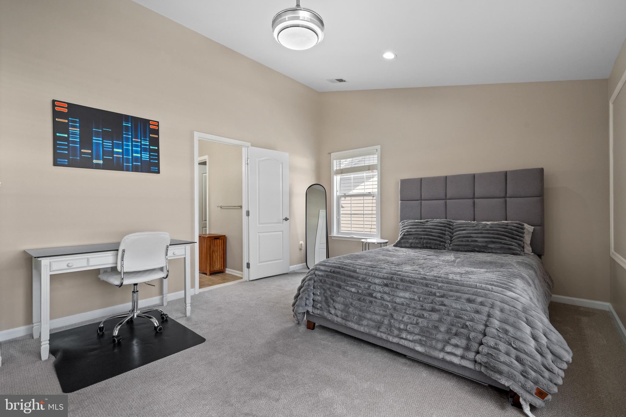 LANSDOWNE TOWN CENTER - Residential