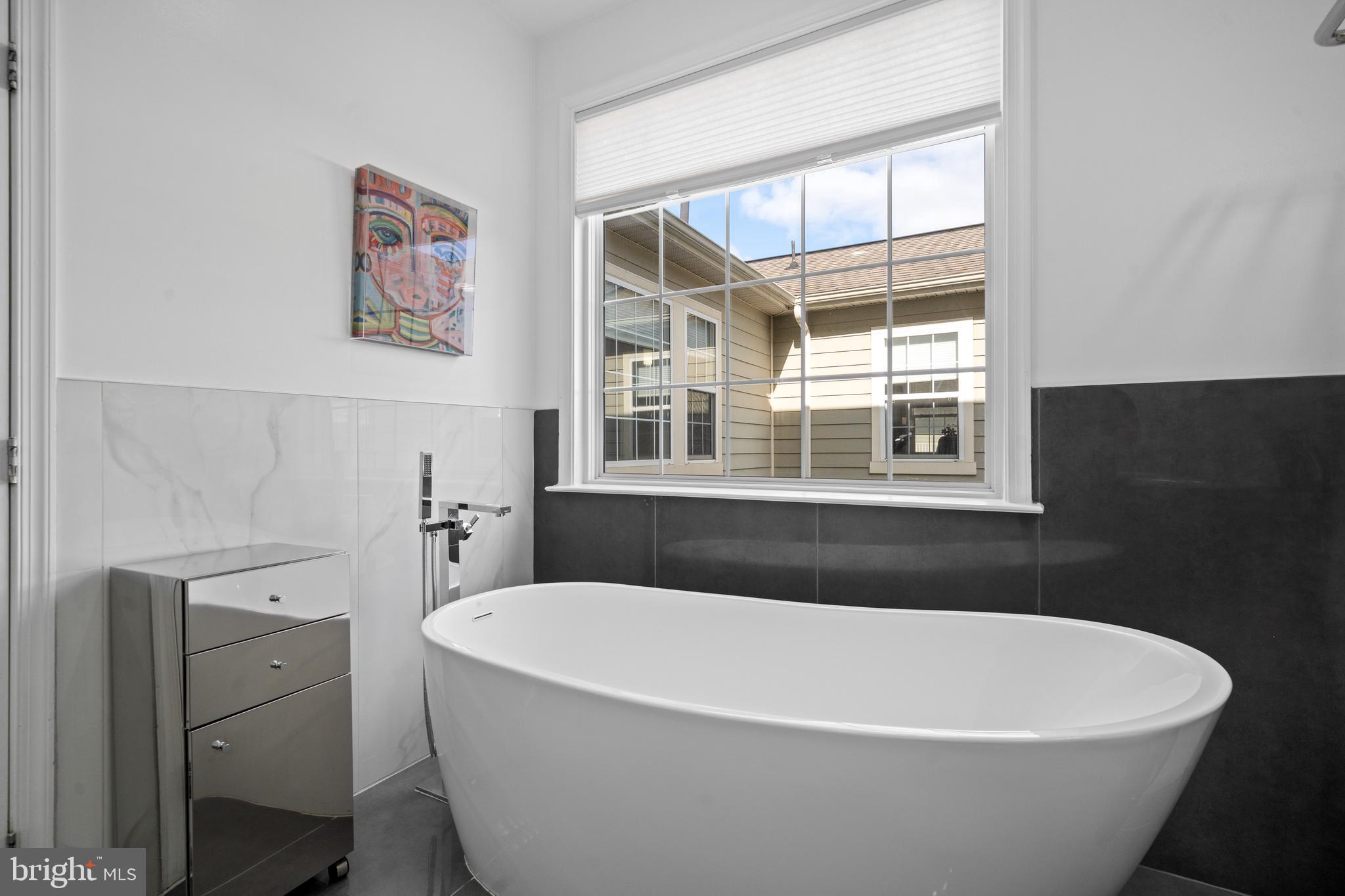 LANSDOWNE TOWN CENTER - Residential