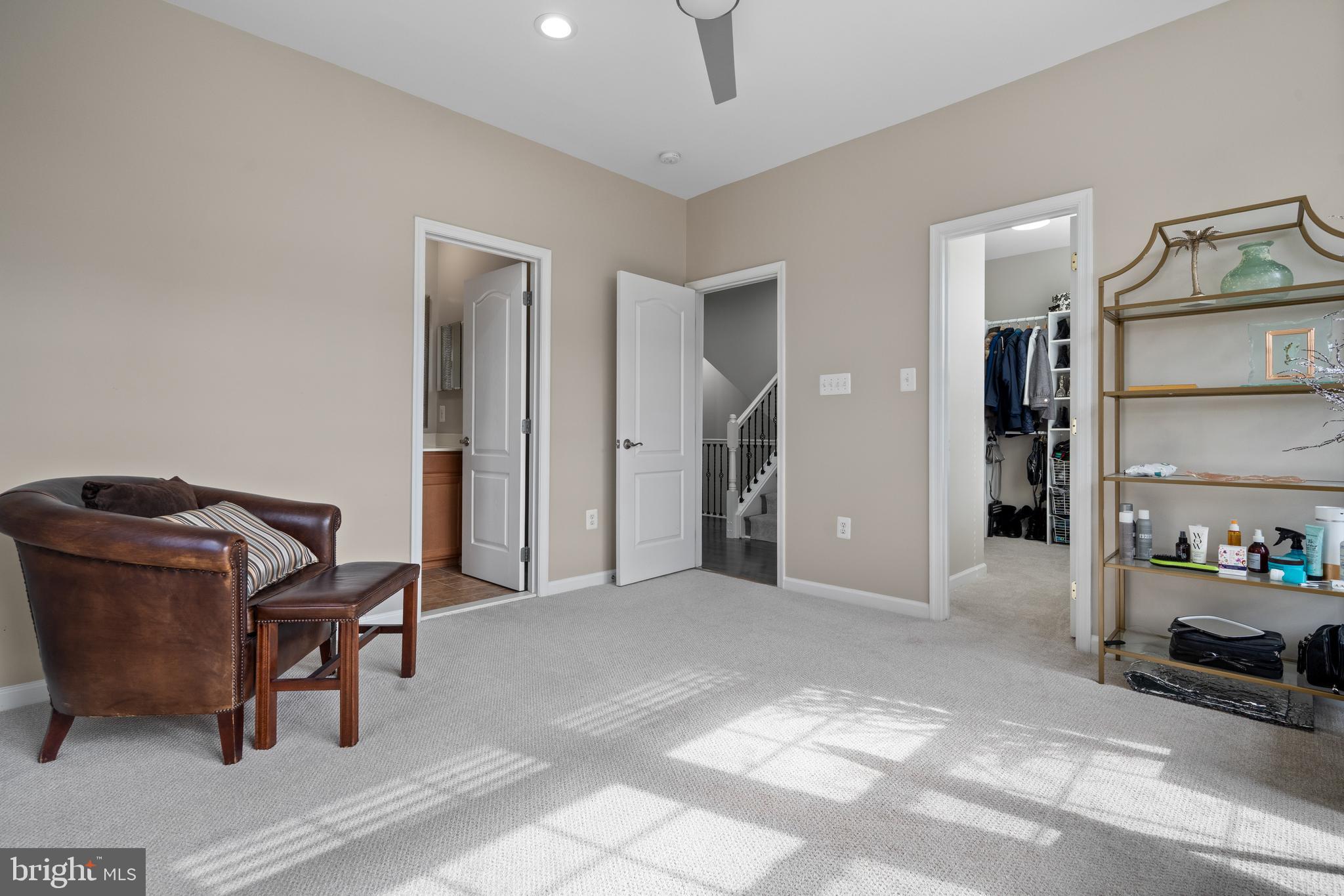 LANSDOWNE TOWN CENTER - Residential