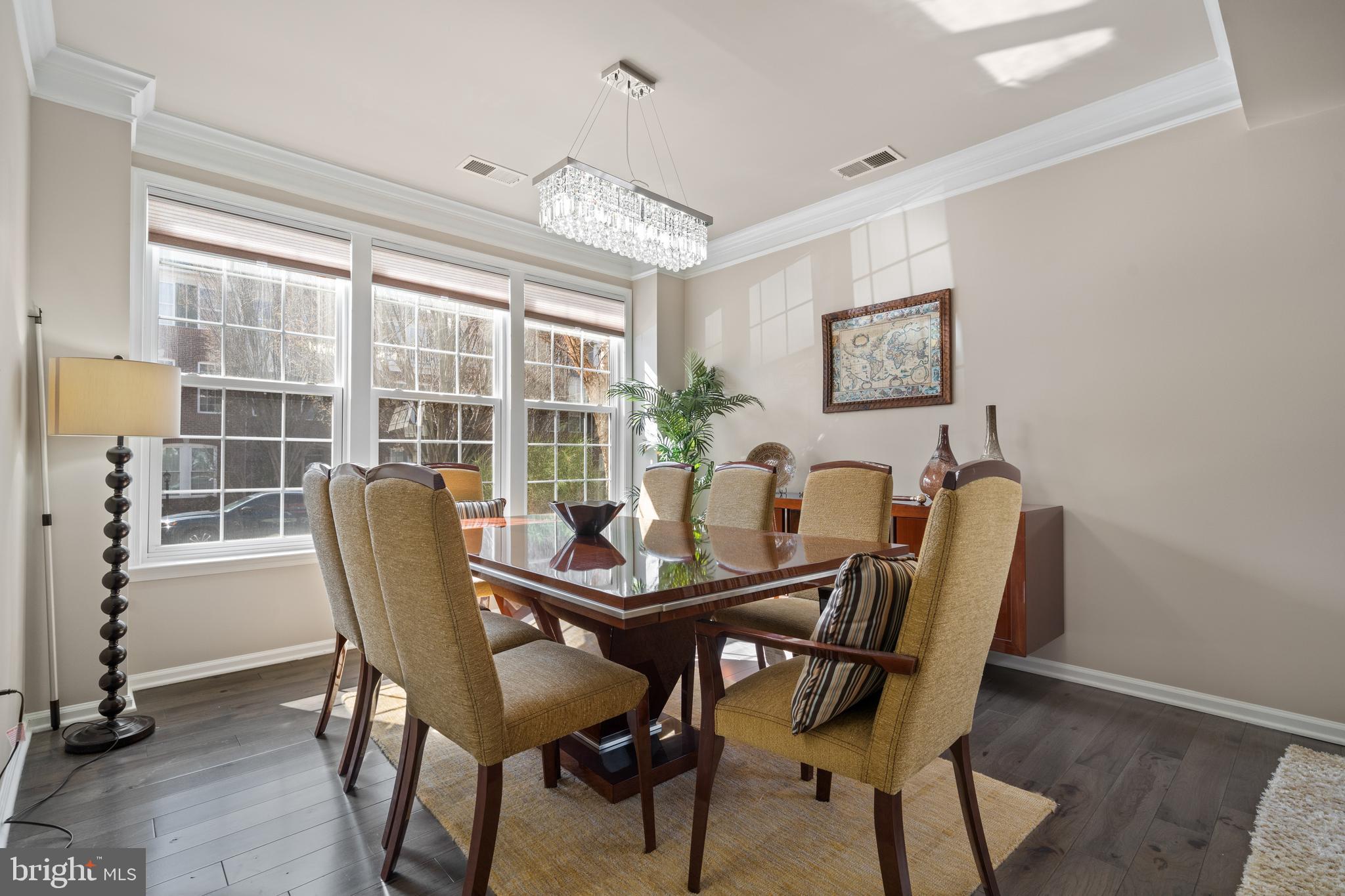 LANSDOWNE TOWN CENTER - Residential