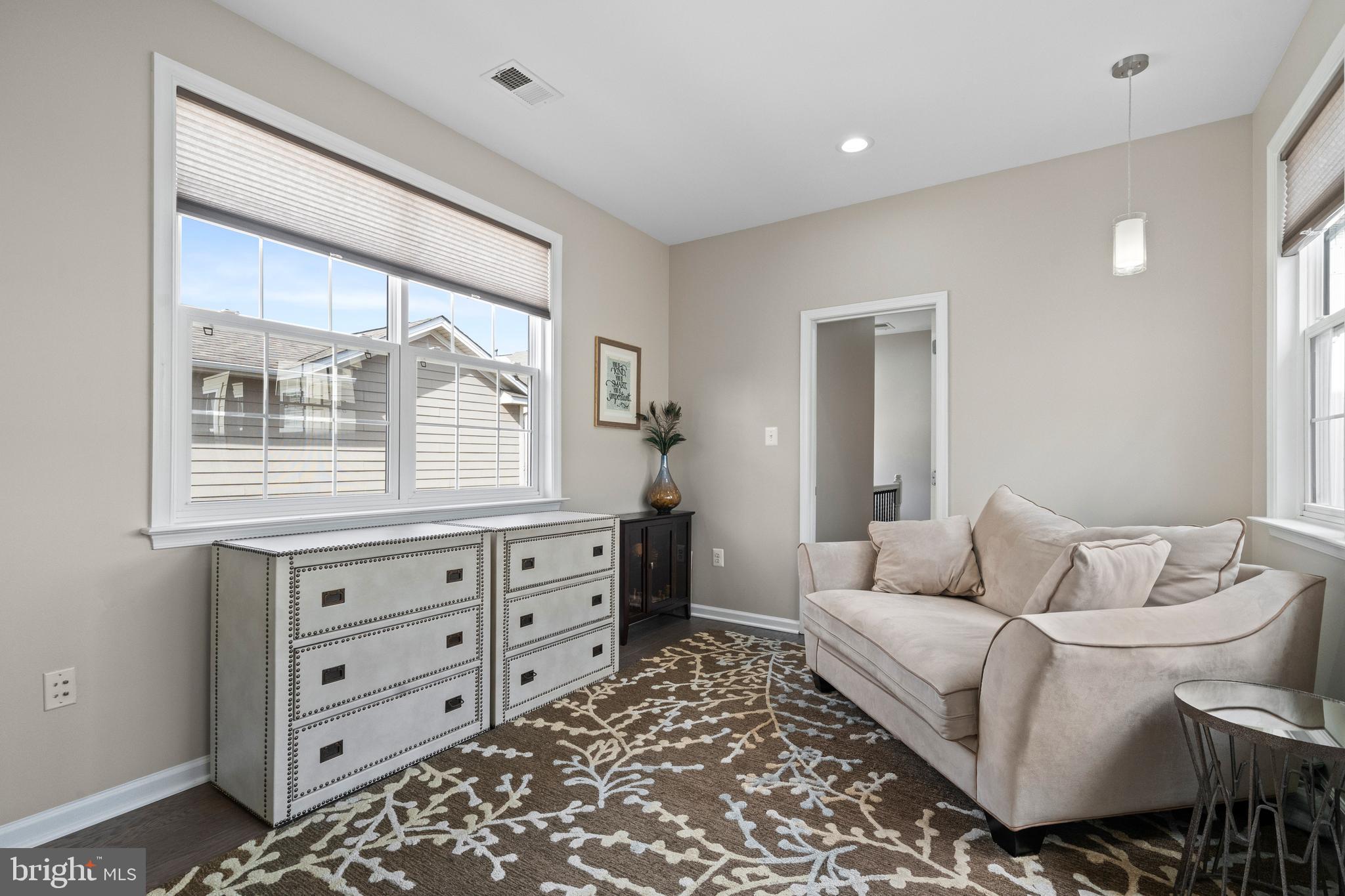 LANSDOWNE TOWN CENTER - Residential