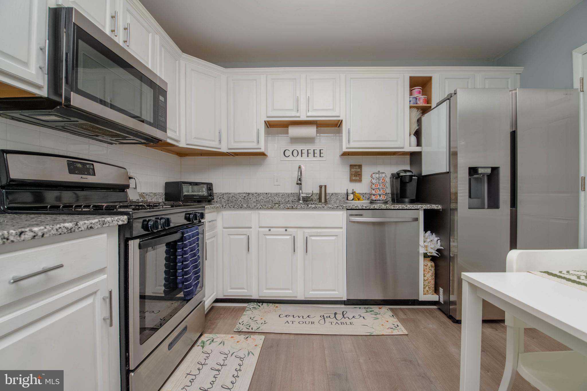 EDGE MEAD - Residential