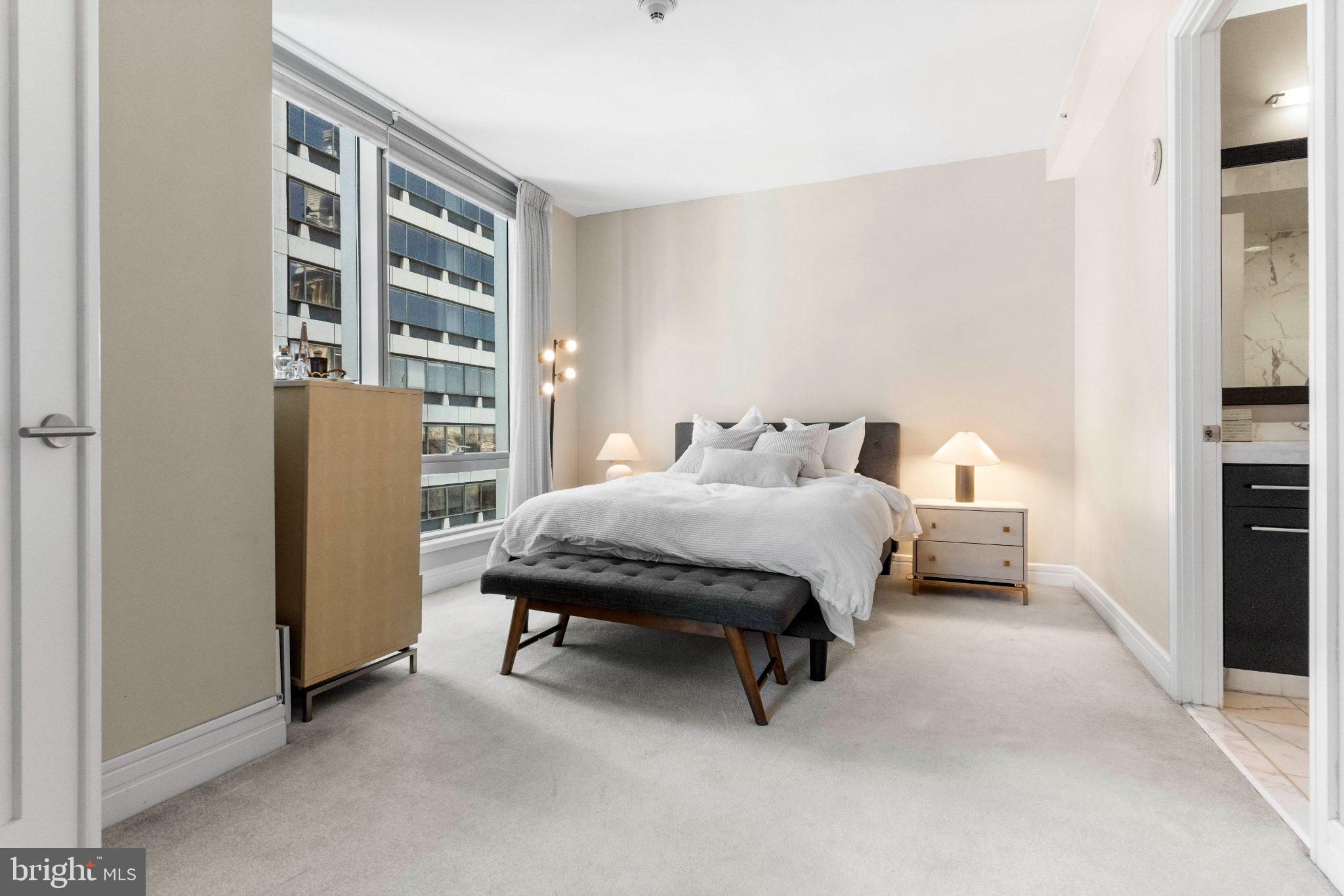 AVENUE OF THE ARTS - Residential