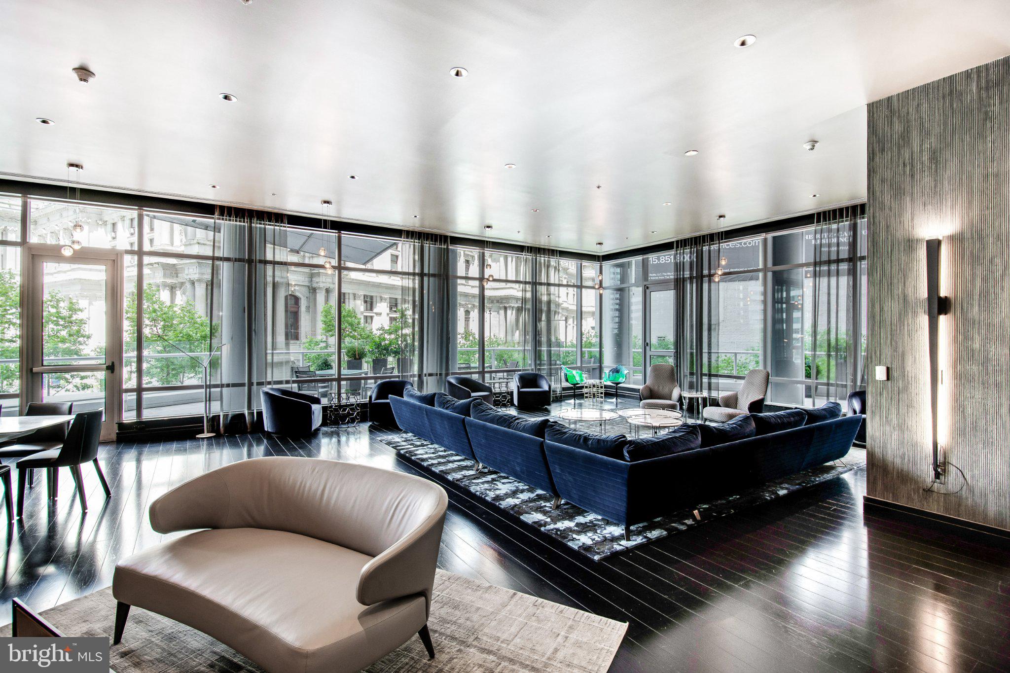 AVENUE OF THE ARTS - Residential