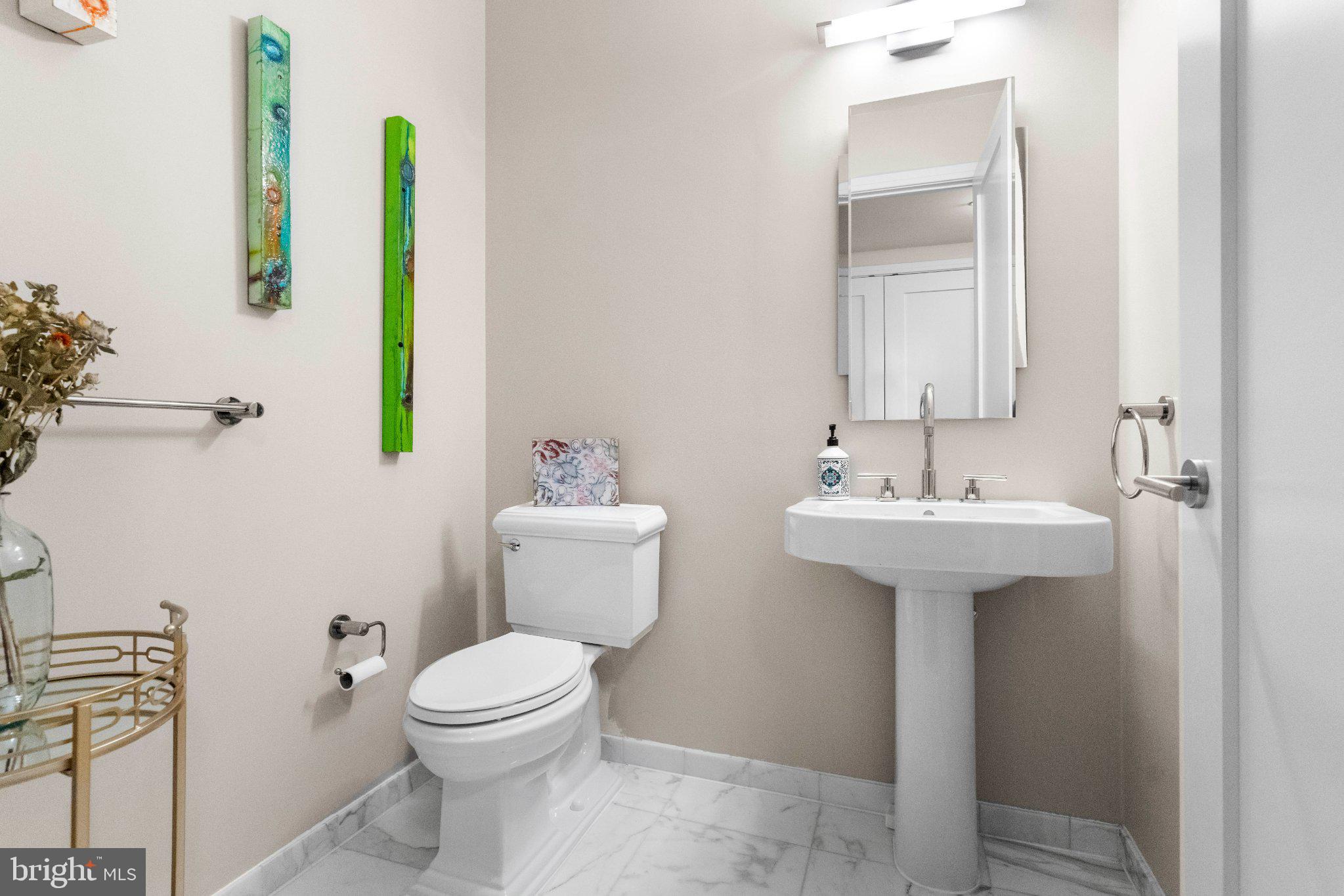 AVENUE OF THE ARTS - Residential