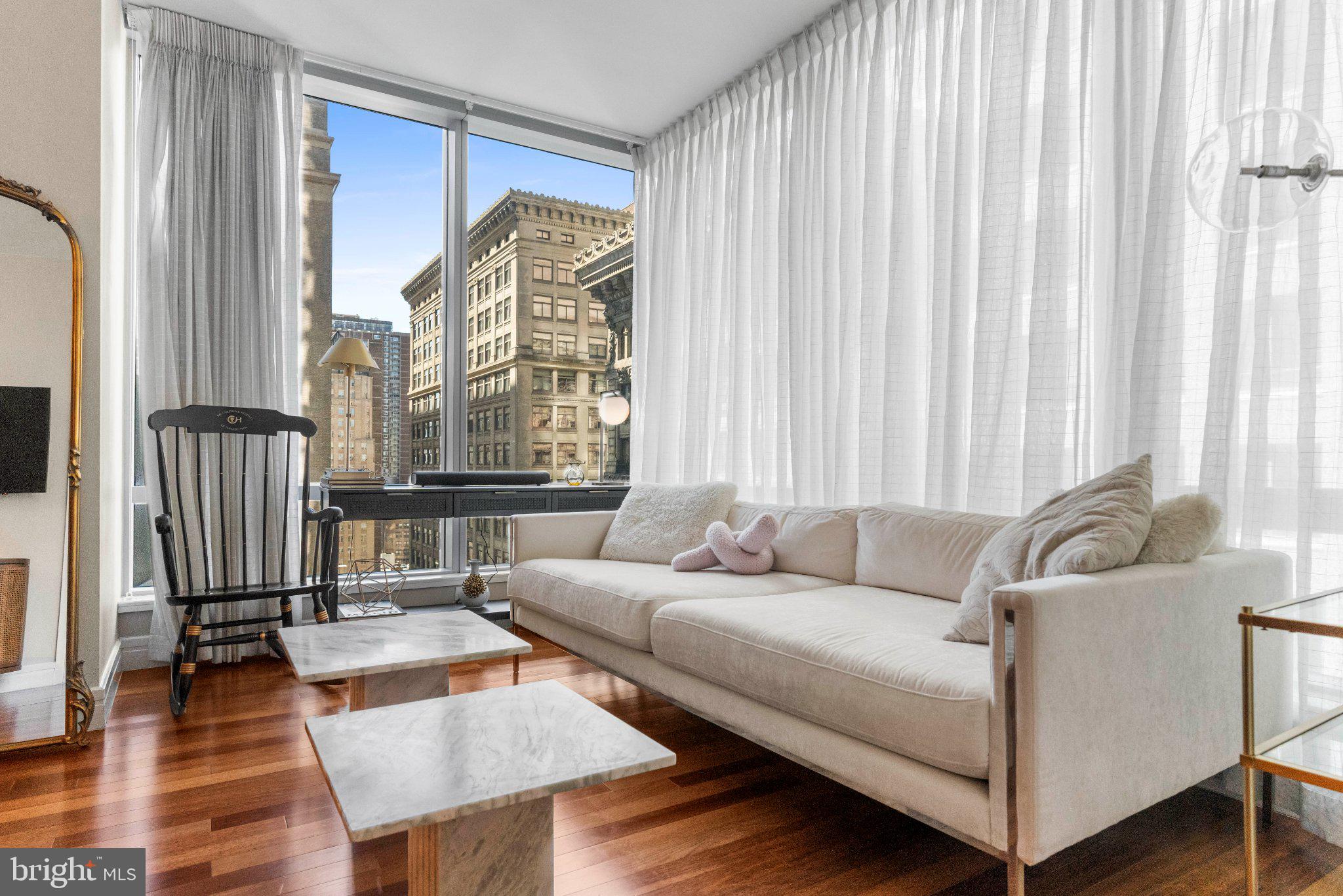 AVENUE OF THE ARTS - Residential