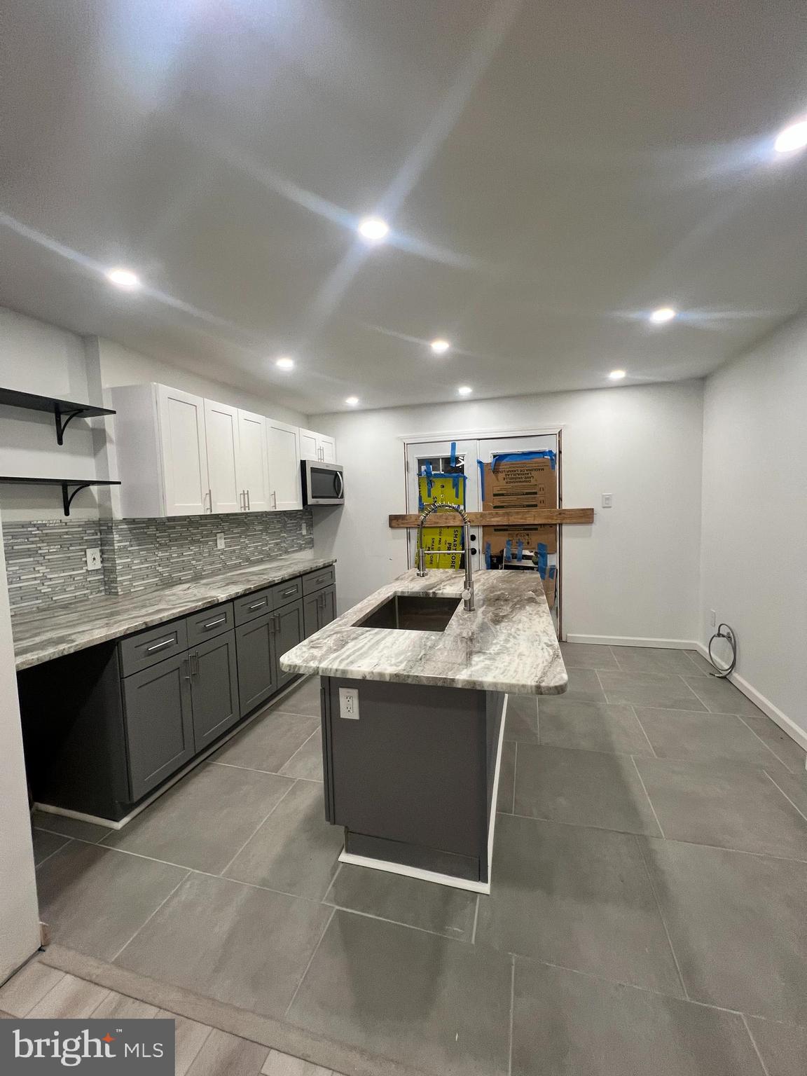 STRAWBERRY MANSION - Residential
