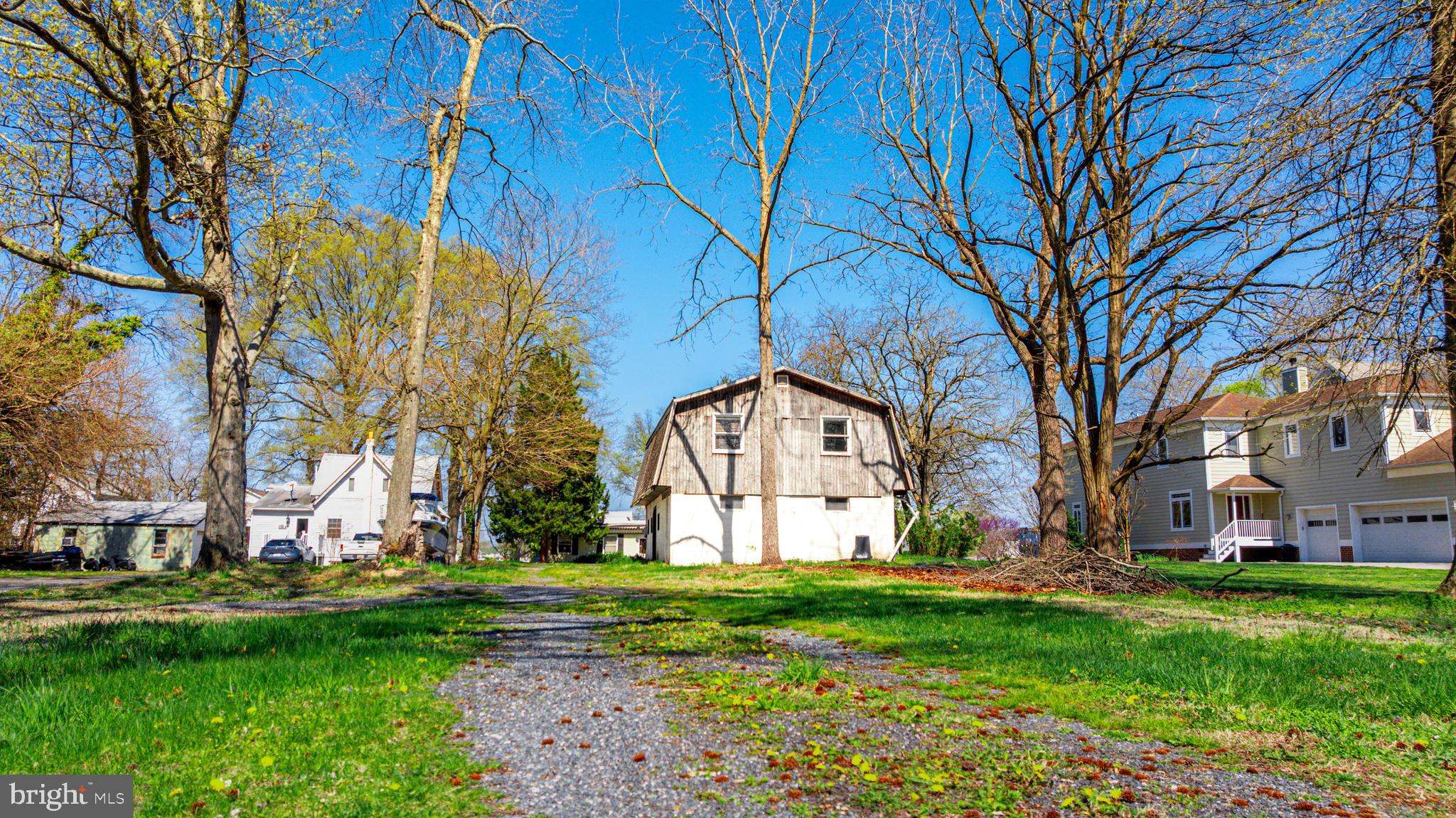 BOWLEYS QUARTERS - Residential