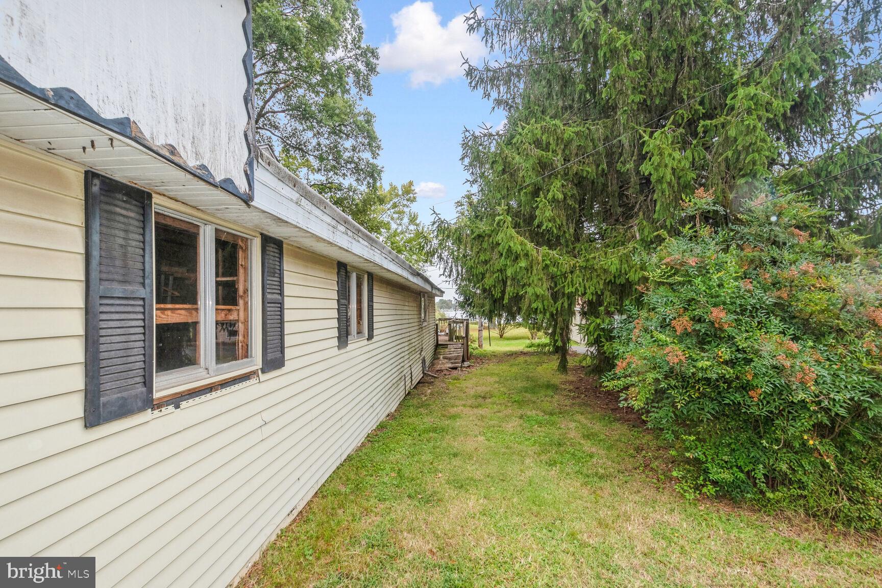 BOWLEYS QUARTERS - Residential