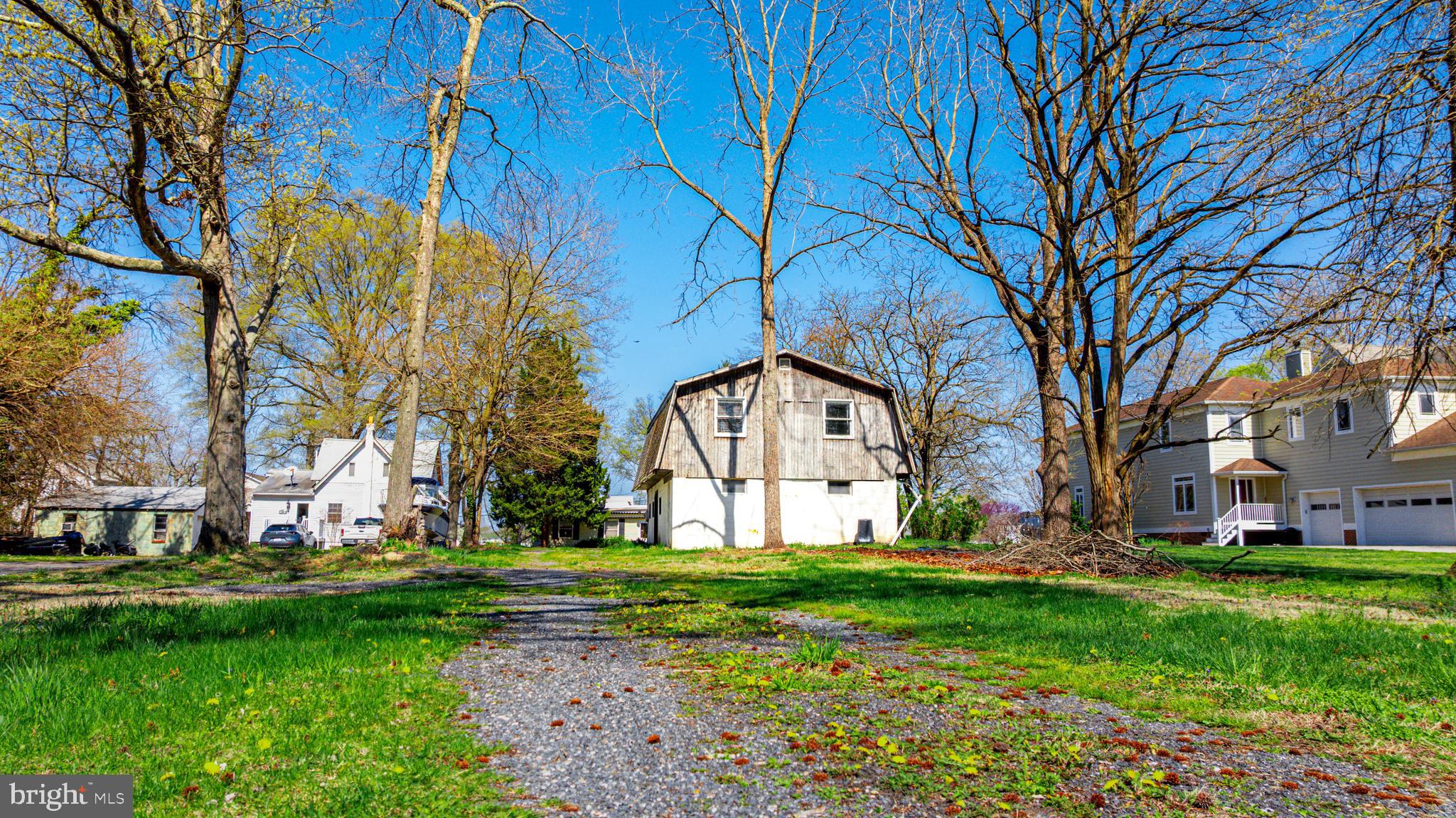 BOWLEYS QUARTERS - Residential