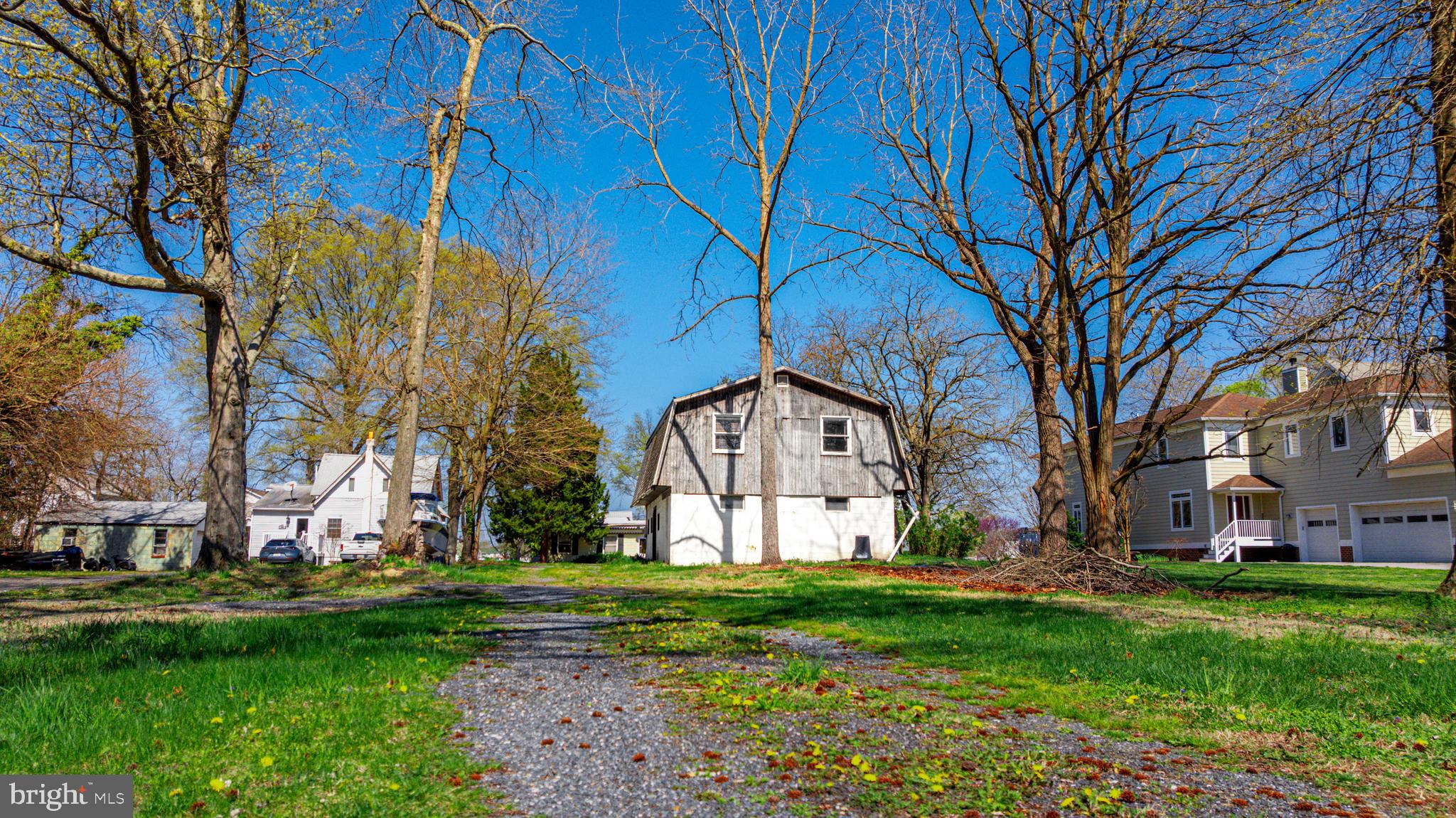 BOWLEYS QUARTERS - Residential
