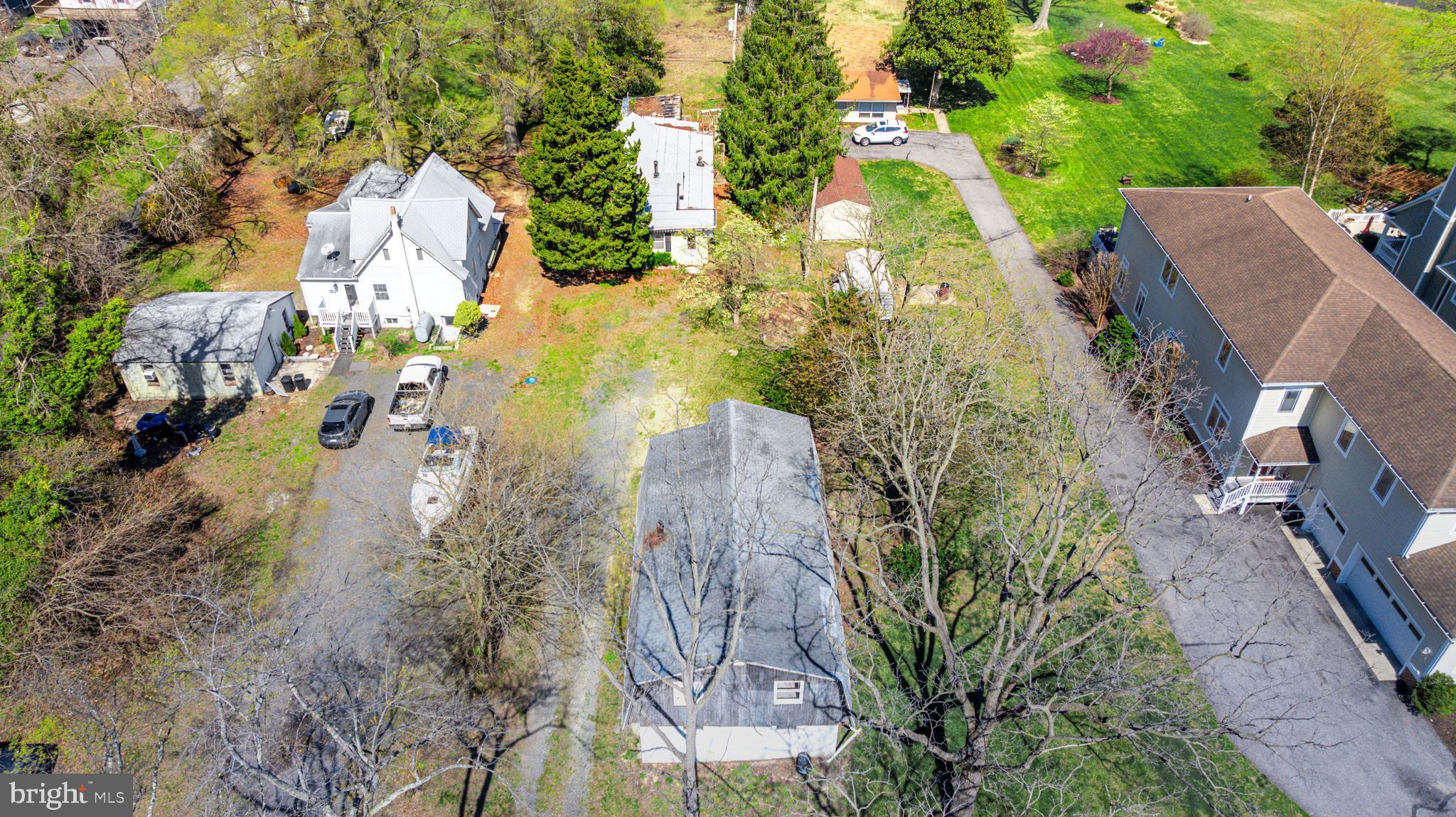 BOWLEYS QUARTERS - Residential