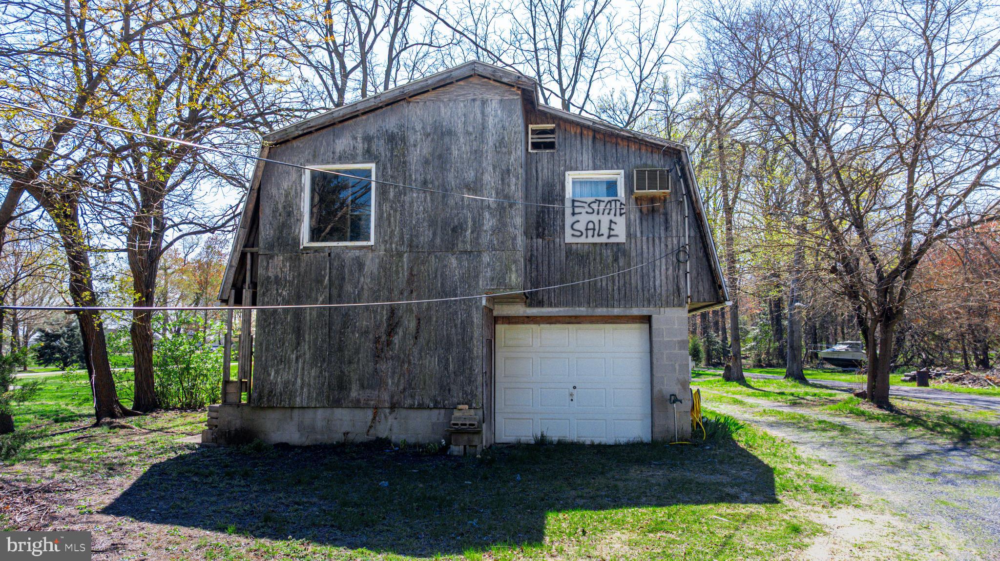 BOWLEYS QUARTERS - Residential