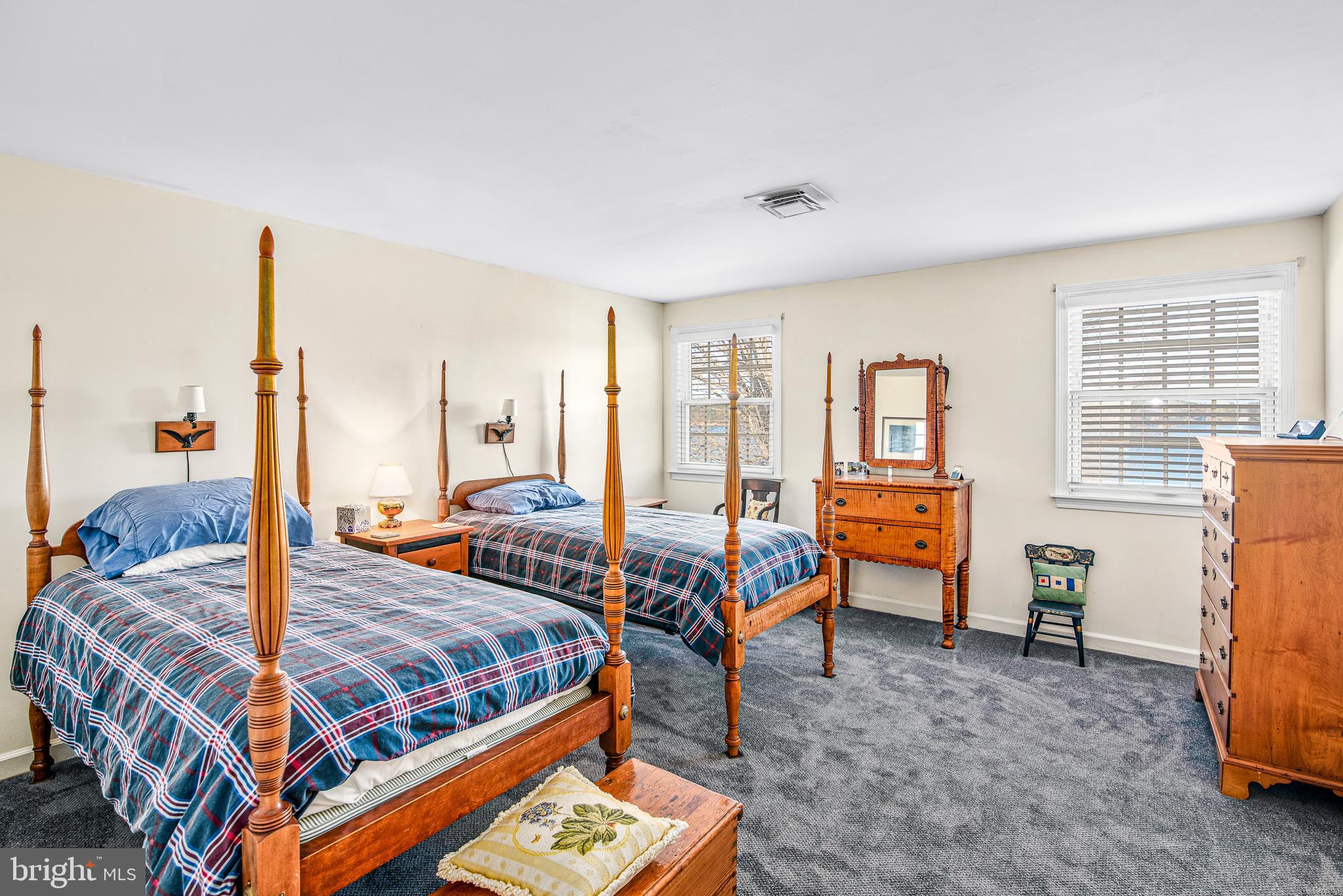 EASTON - Residential