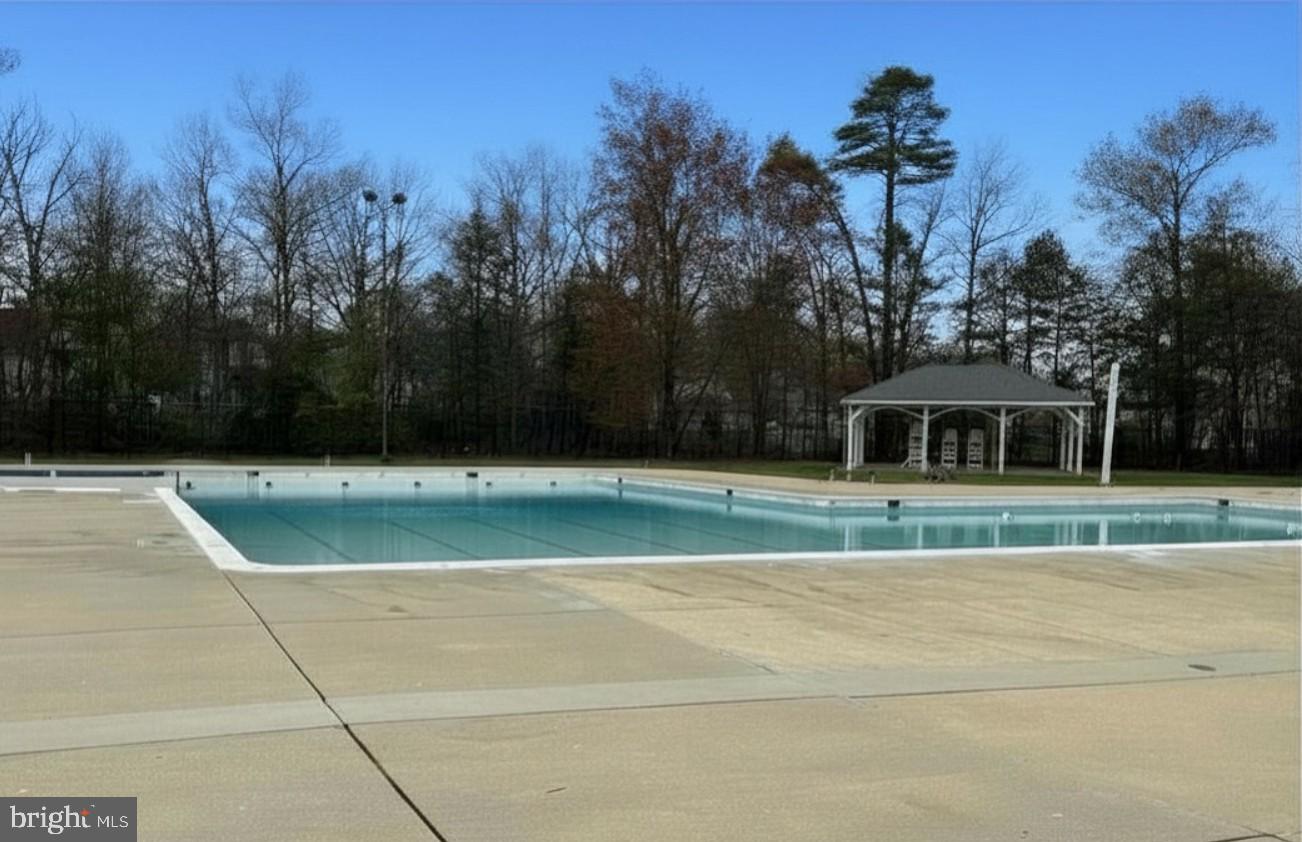 DORCHESTER - ST. CHARLES - Residential
