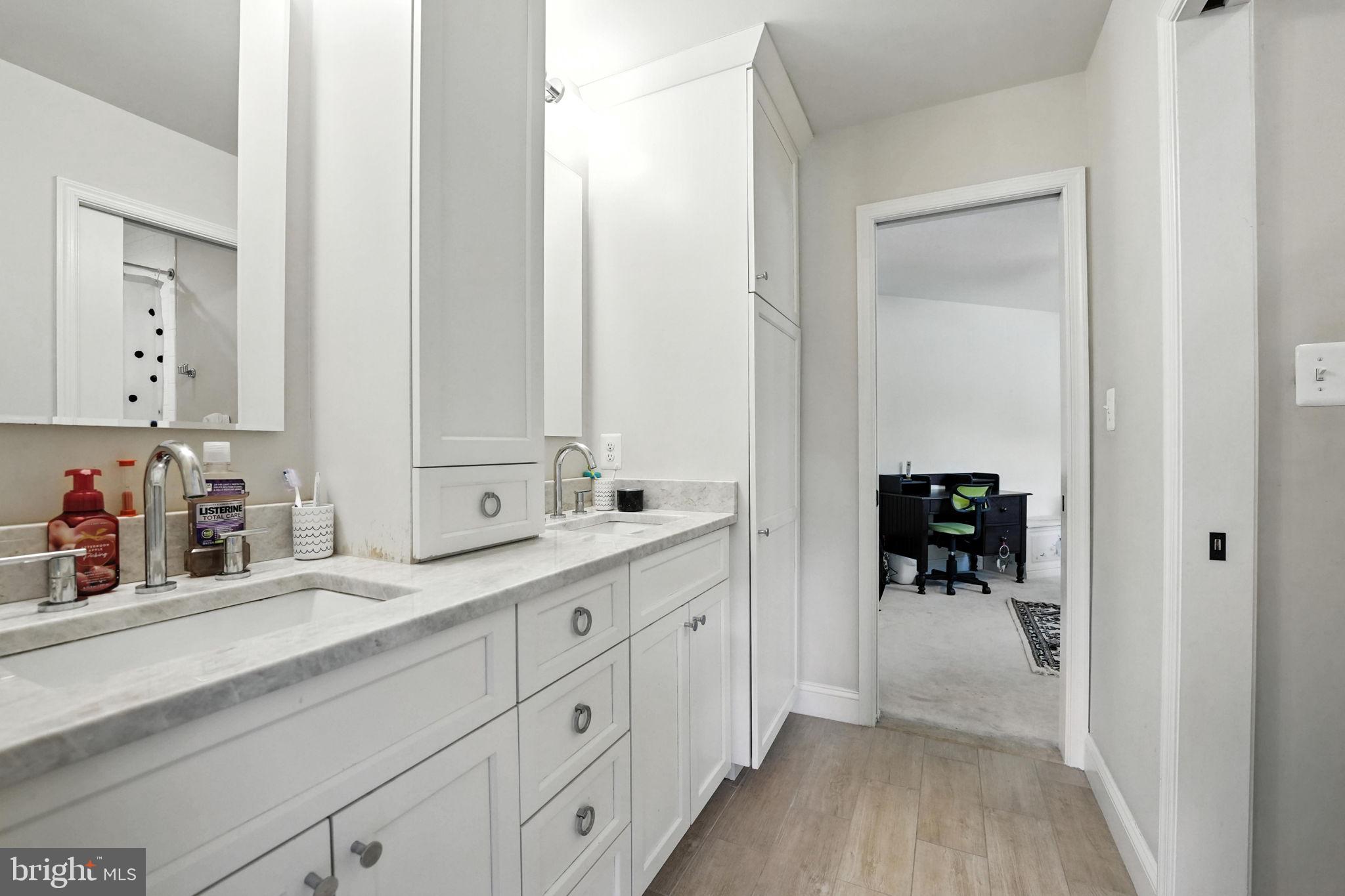 HUNTER MILL ESTATES - Residential