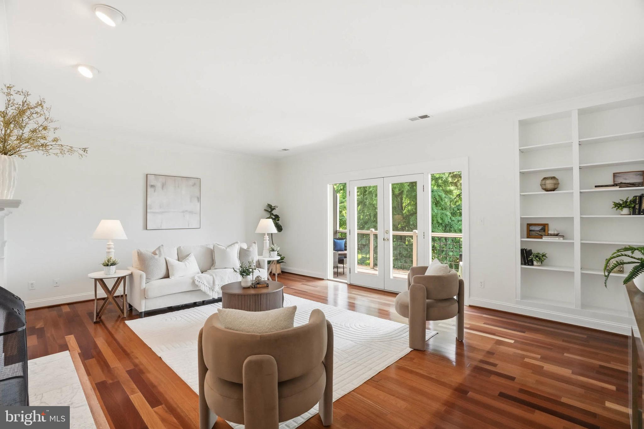 ROLAND PARK - Residential