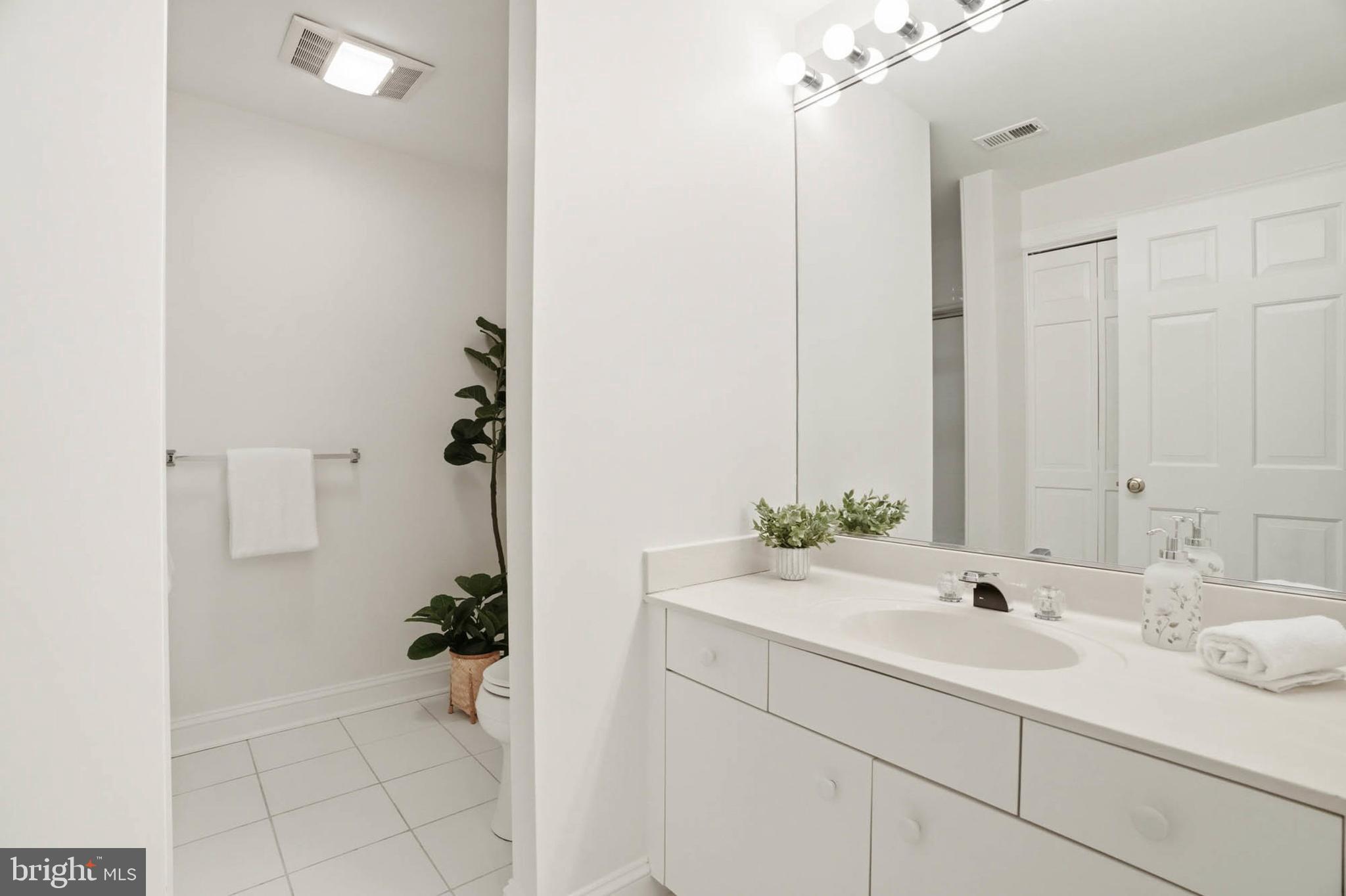 ROLAND PARK - Residential