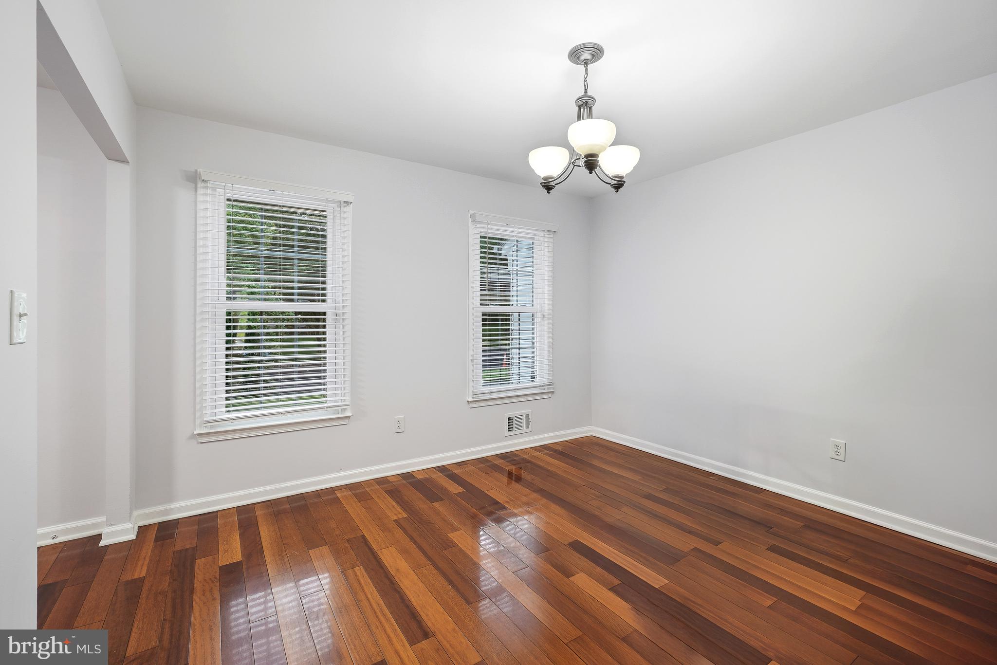 WESTLEIGH - Residential