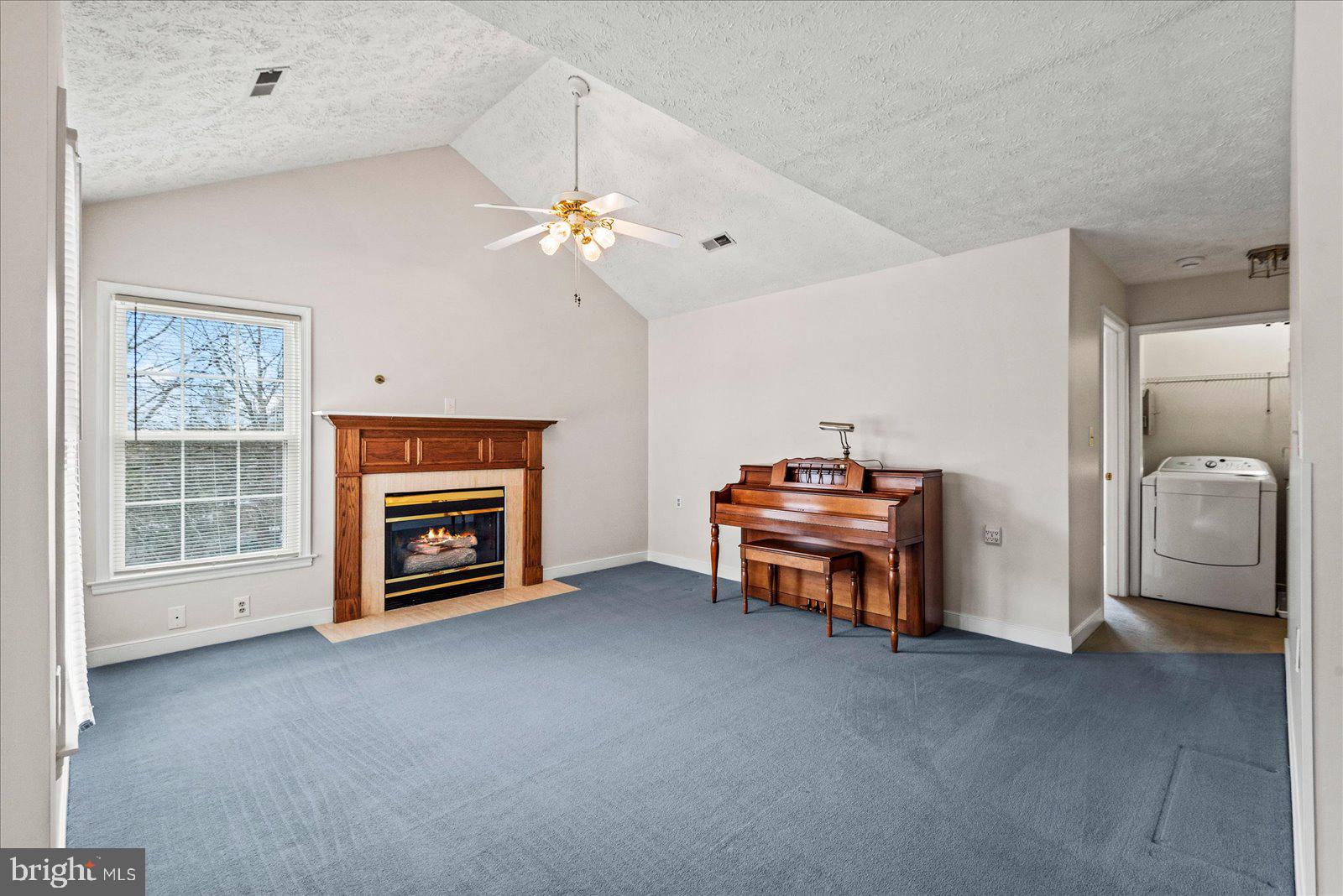 SUMMERLAKE - Residential