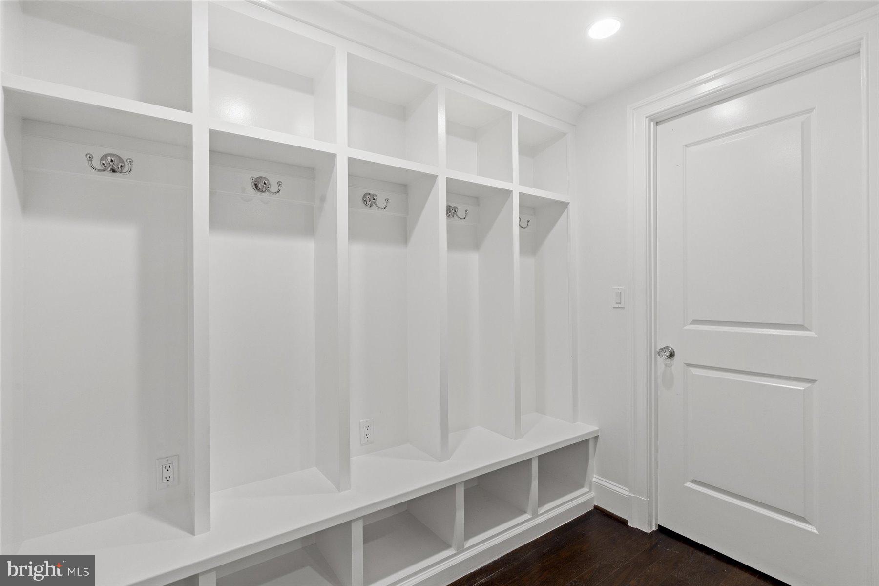 BERKLEY - Residential