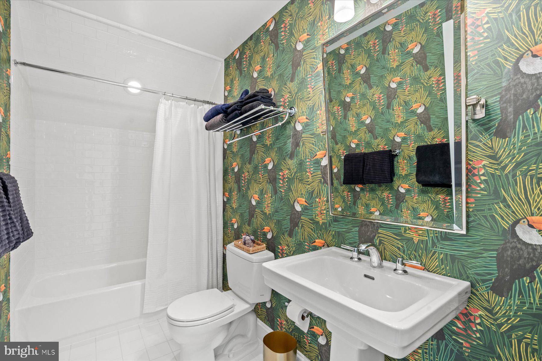 BERKLEY - Residential
