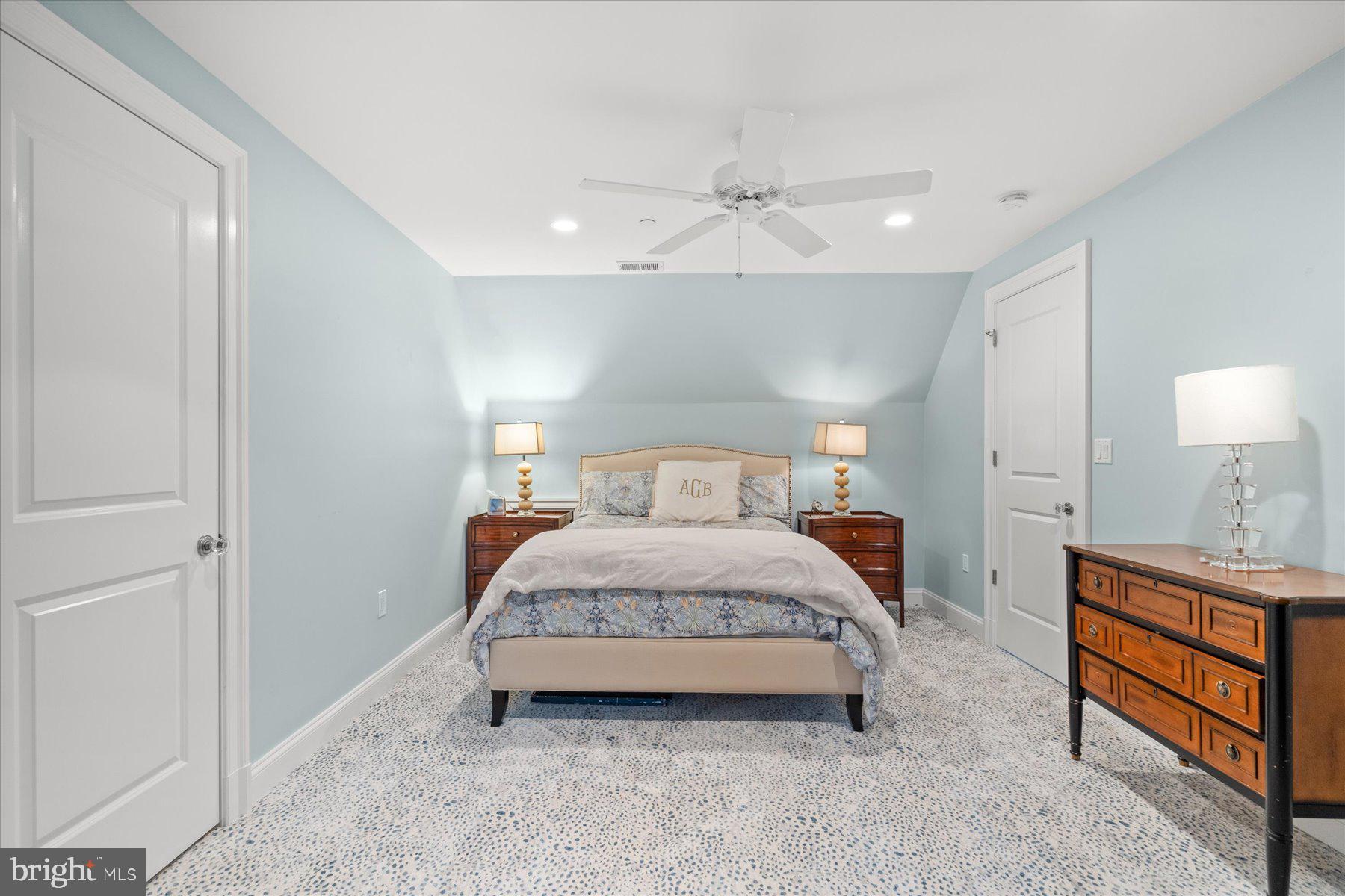 BERKLEY - Residential