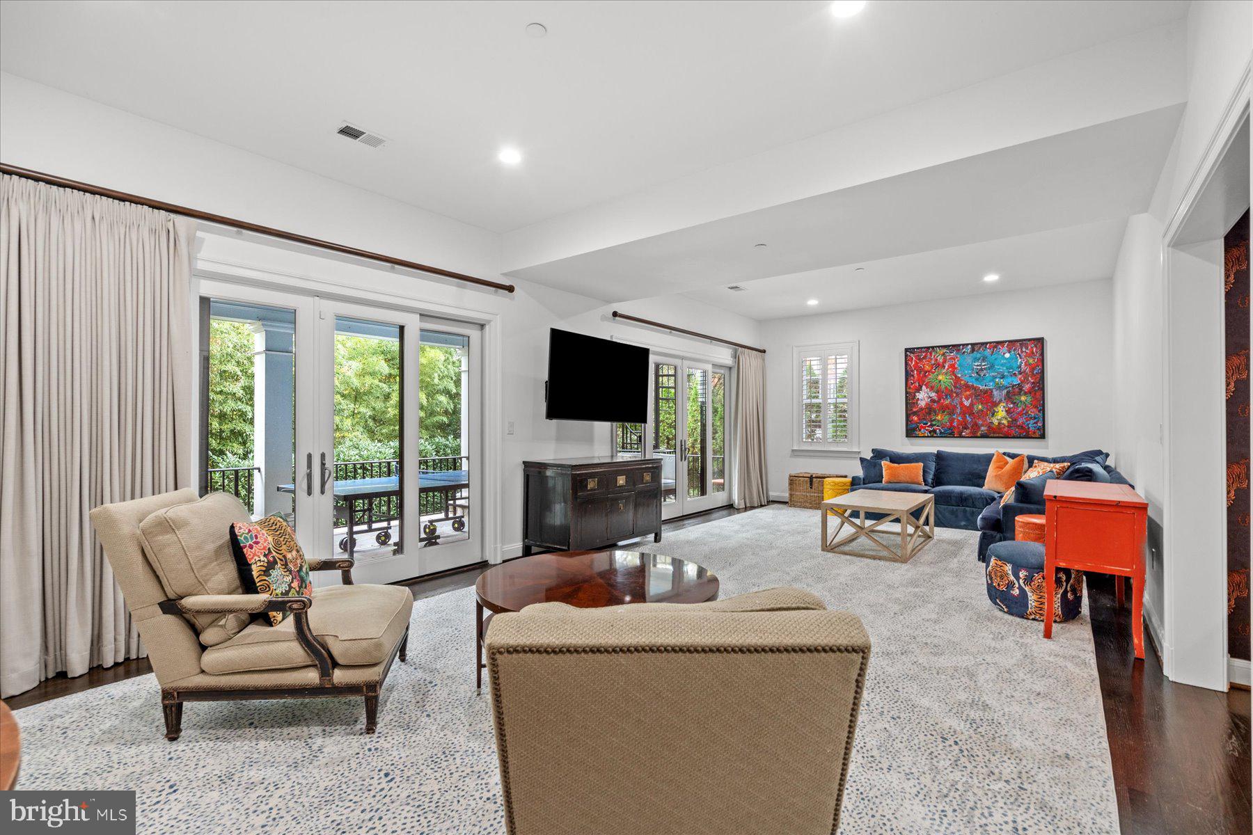BERKLEY - Residential