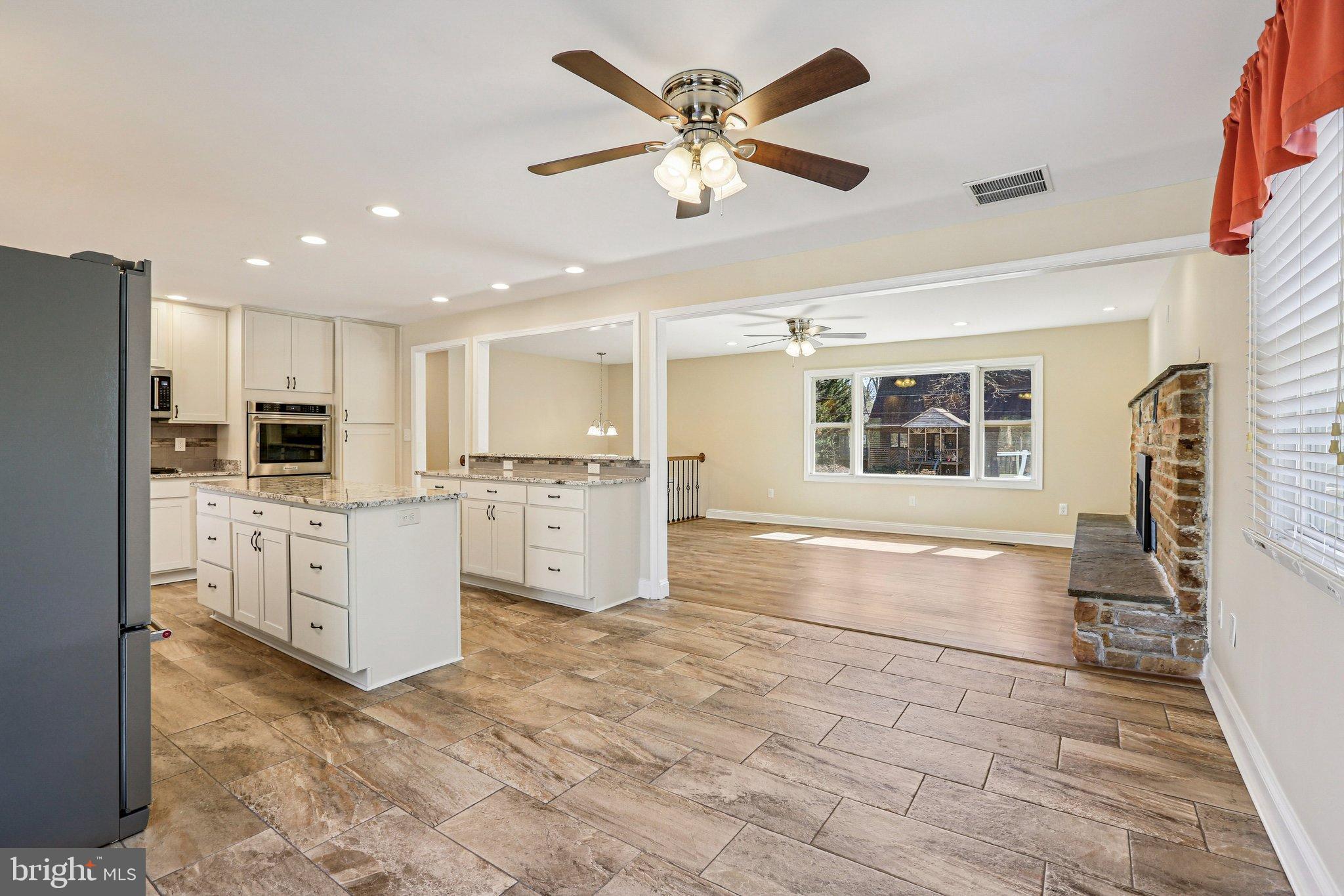 SELBY GROVE - Residential