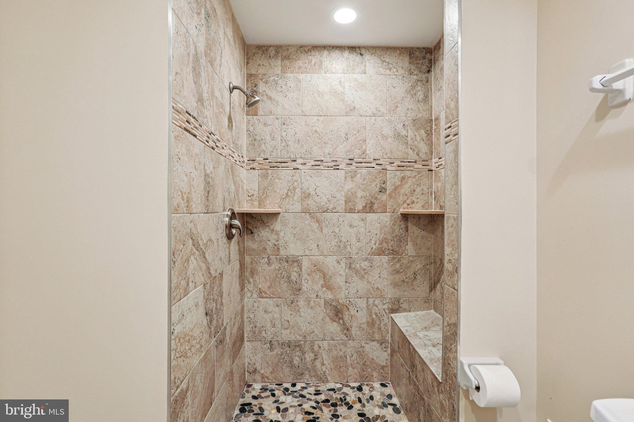 SELBY GROVE - Residential