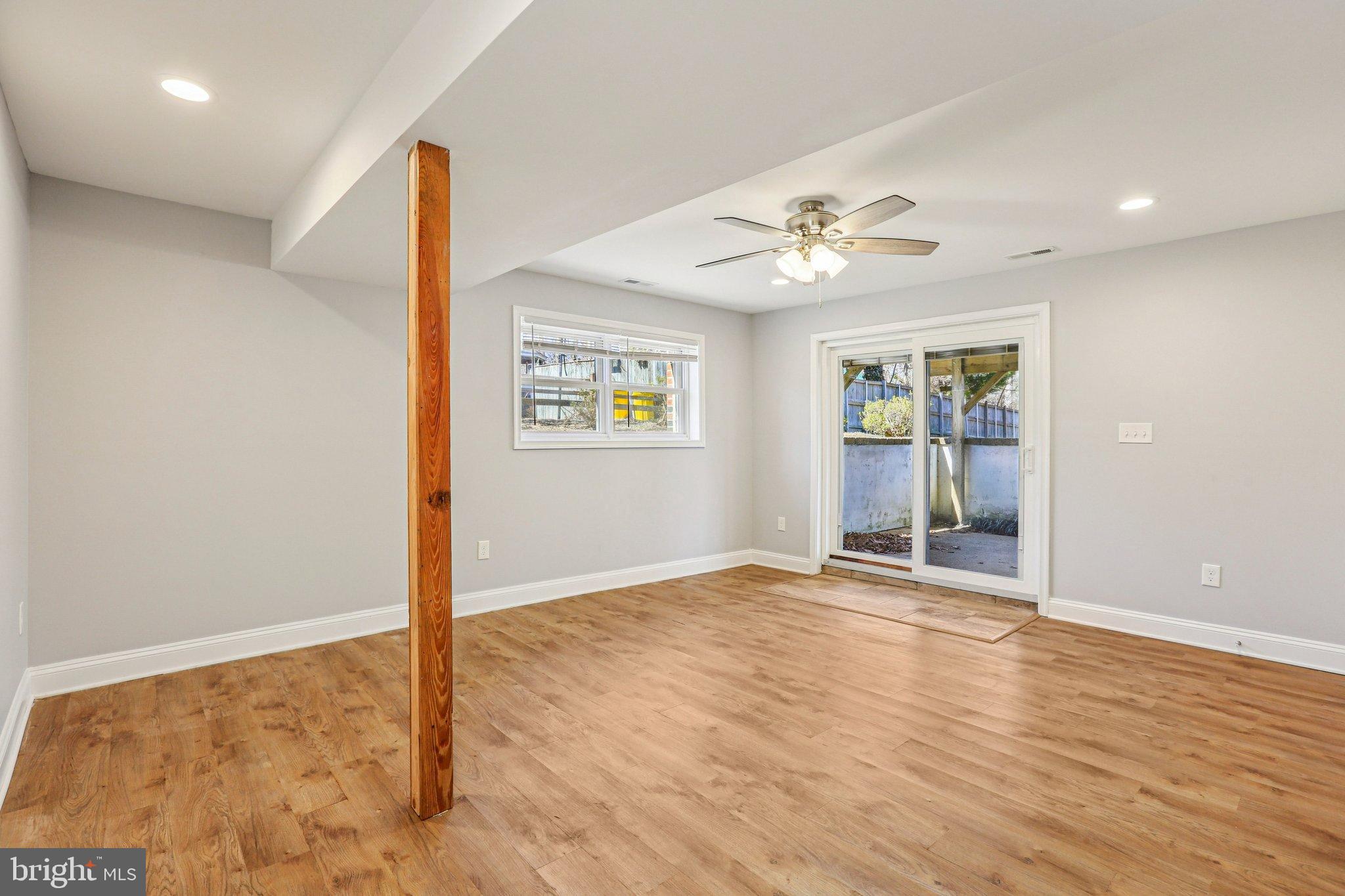 SELBY GROVE - Residential