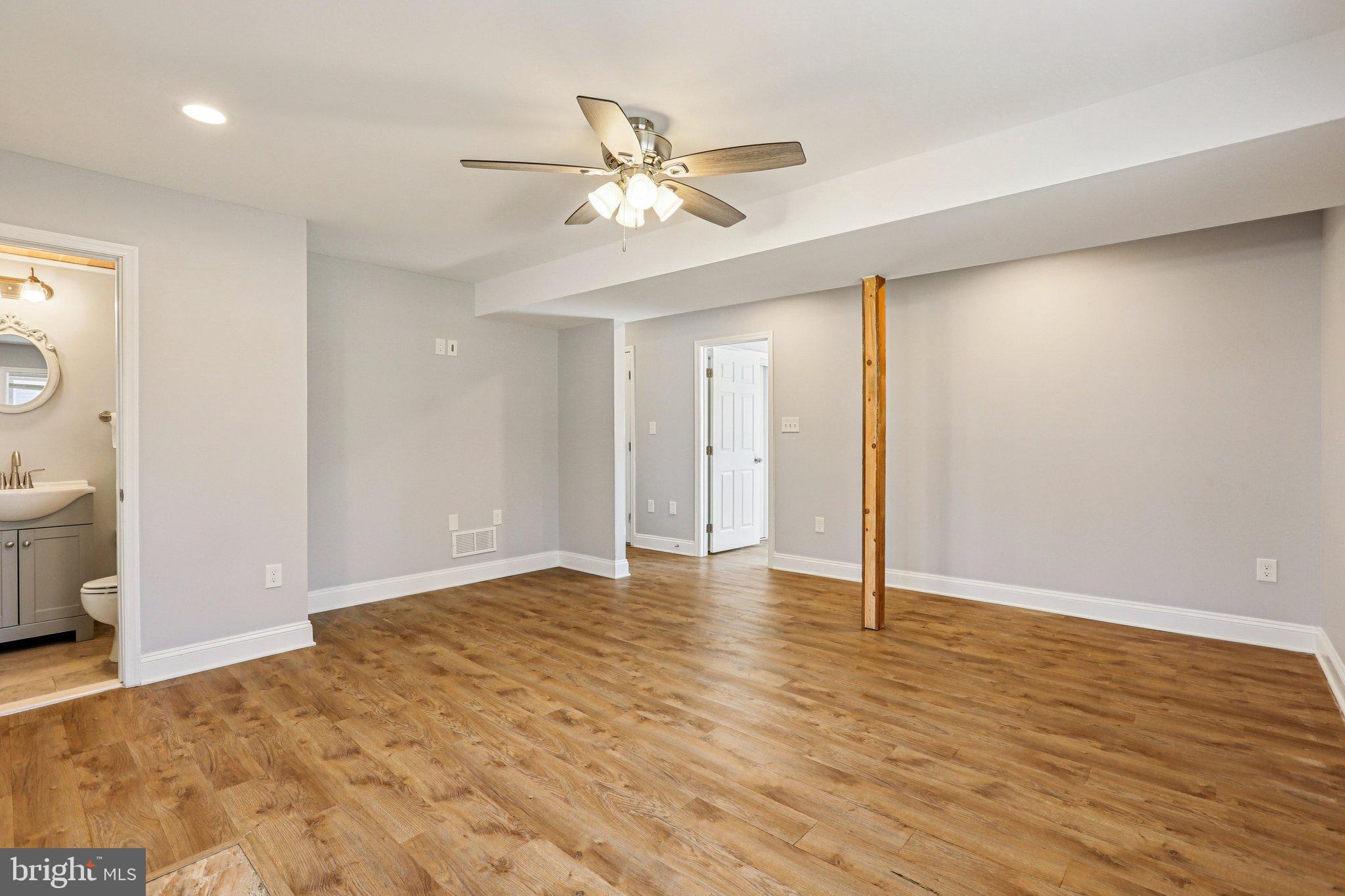 SELBY GROVE - Residential