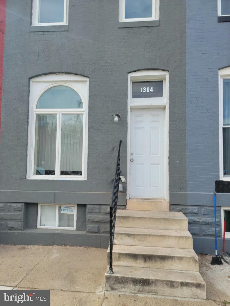 JOHNSTON SQUARE - Residential