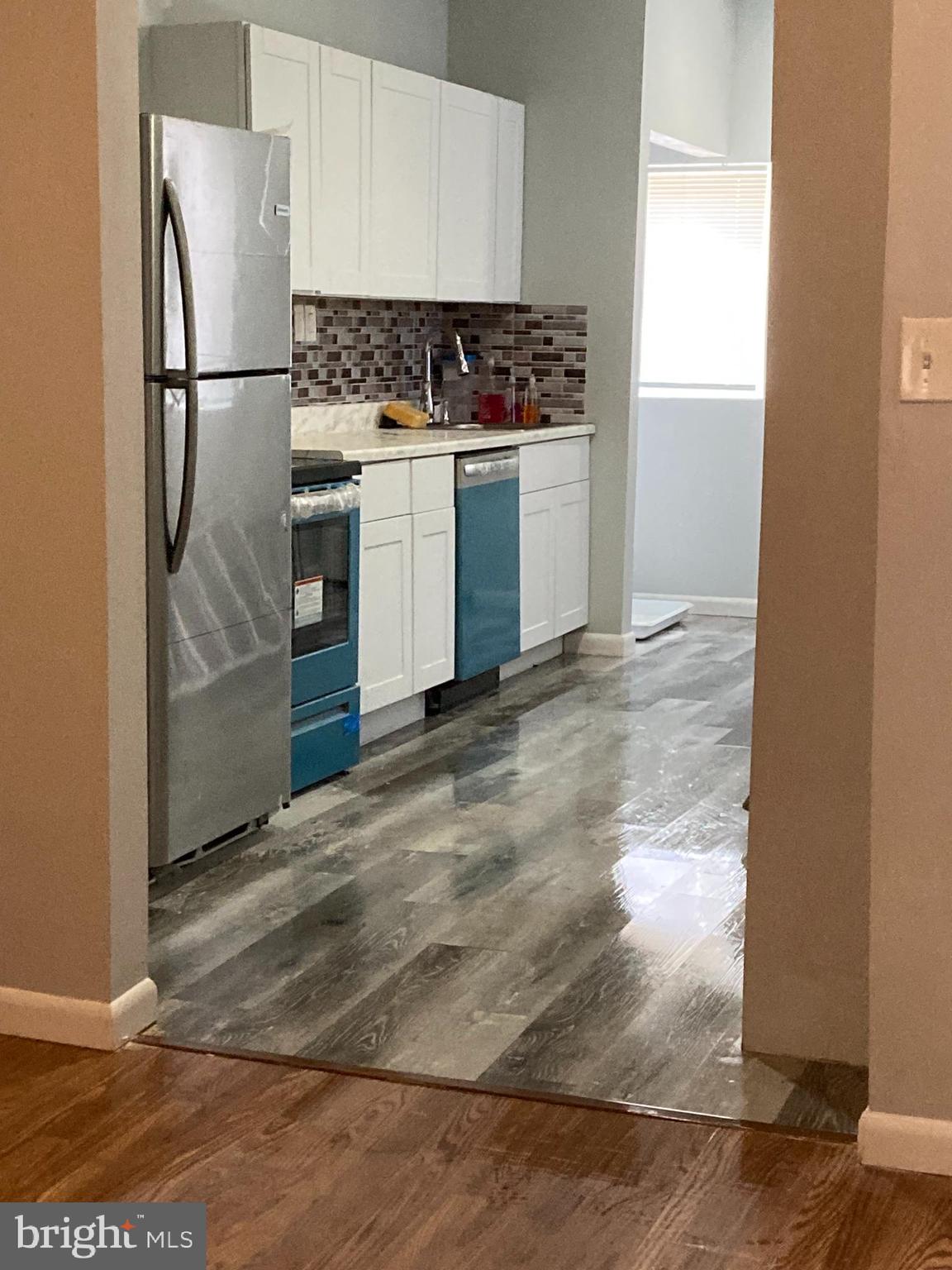 JOHNSTON SQUARE - Residential