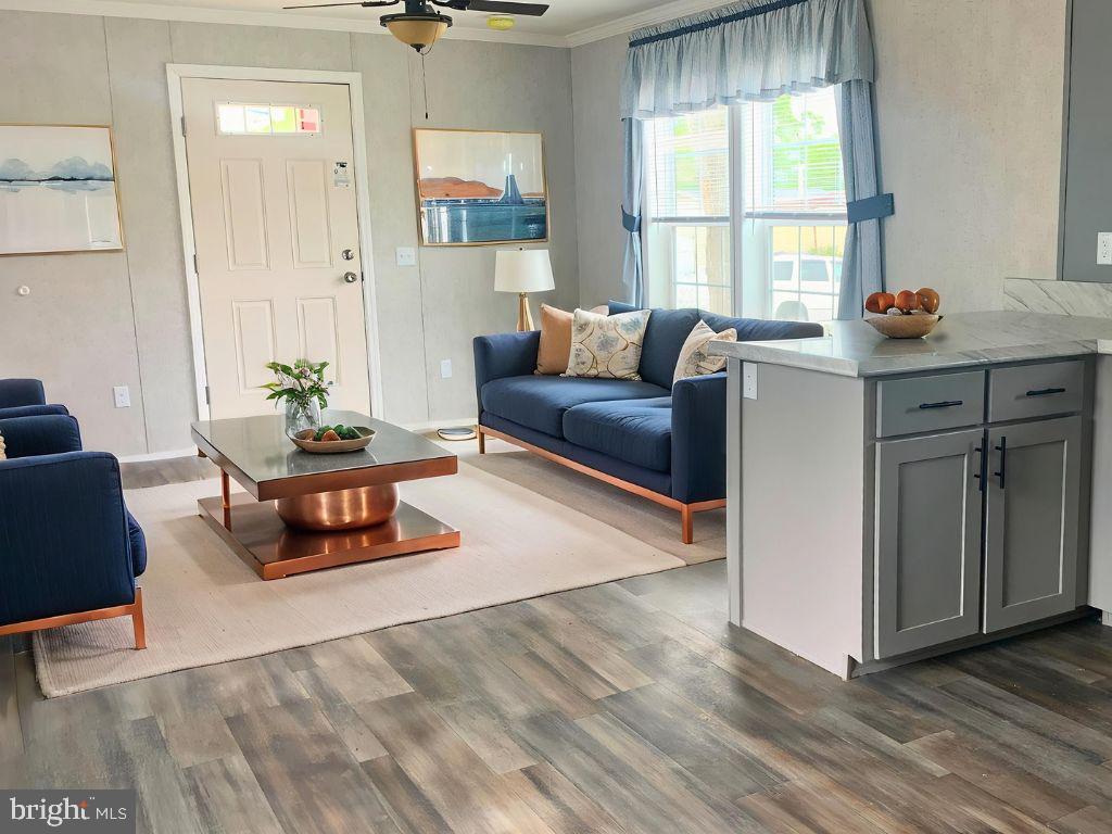 CEDAR MANOR MHP - Residential